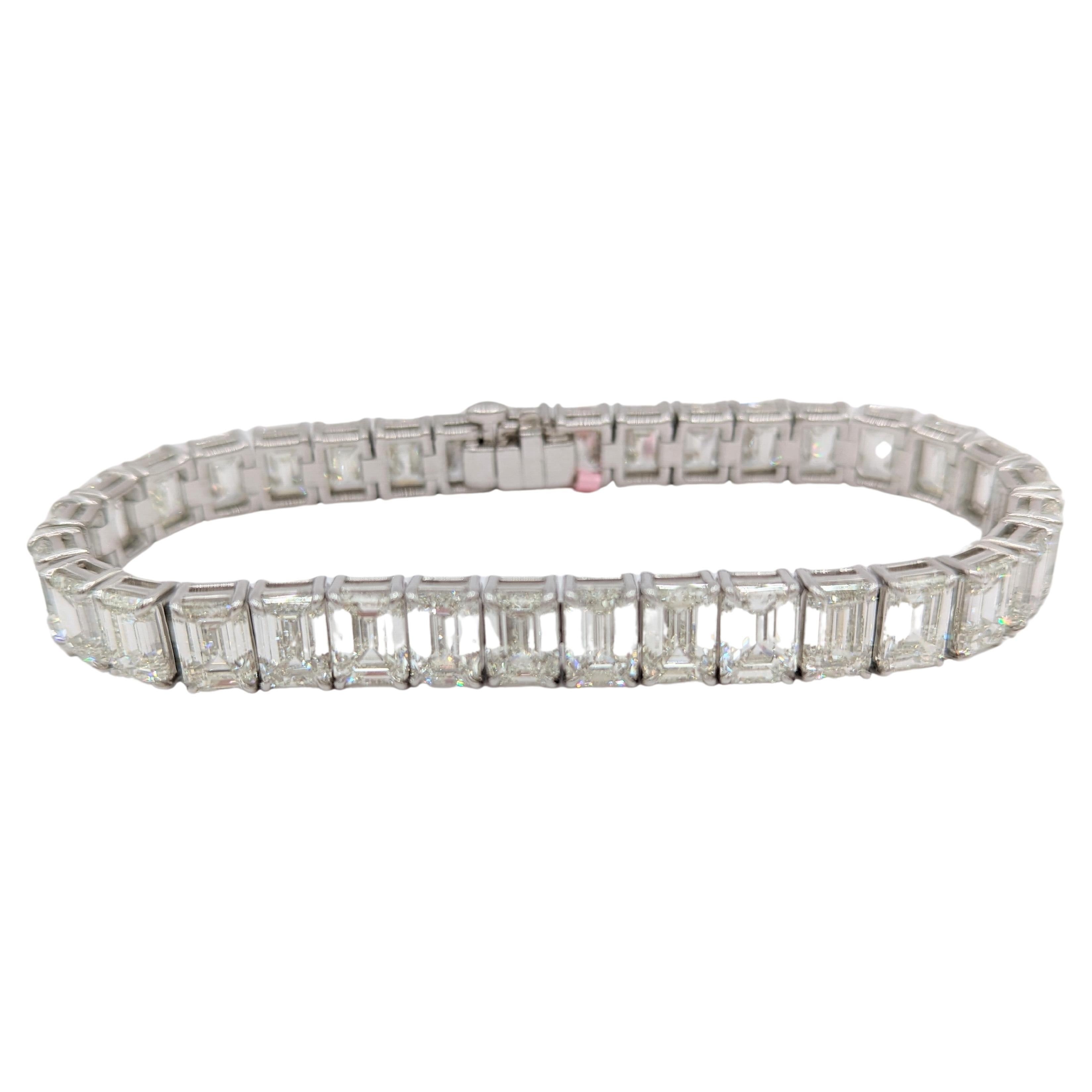 GIA White Diamond Emerald Cut Tennis Bracelet in Platinum For Sale