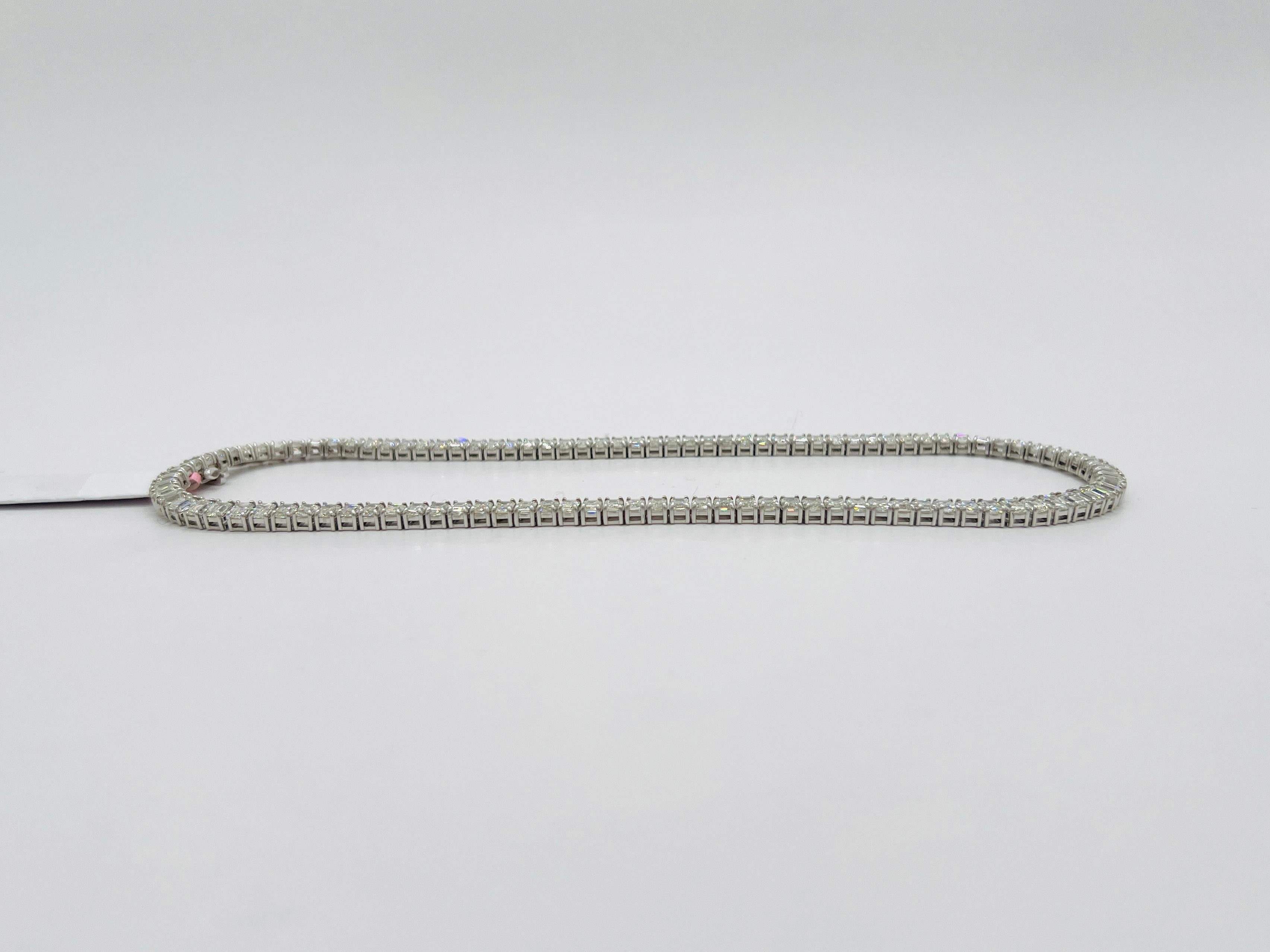 GIA White Diamond Emerald Cut Tennis Necklace in 18K White Gold For Sale 2