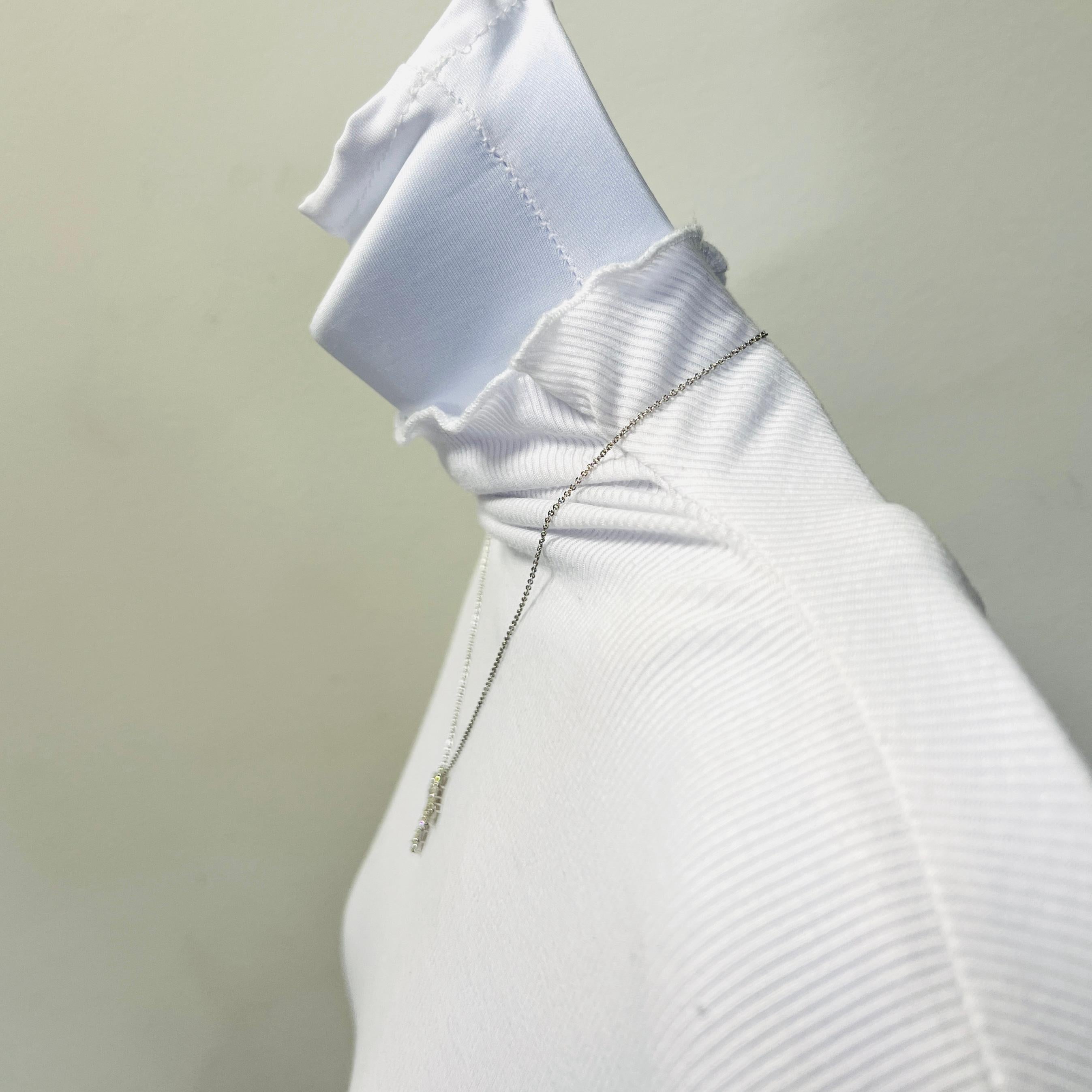 Taille émeraude Collier croix en or blanc 18 carats avec diamants blancs taille émeraude de 0,30 carat, certifiés GIA en vente
