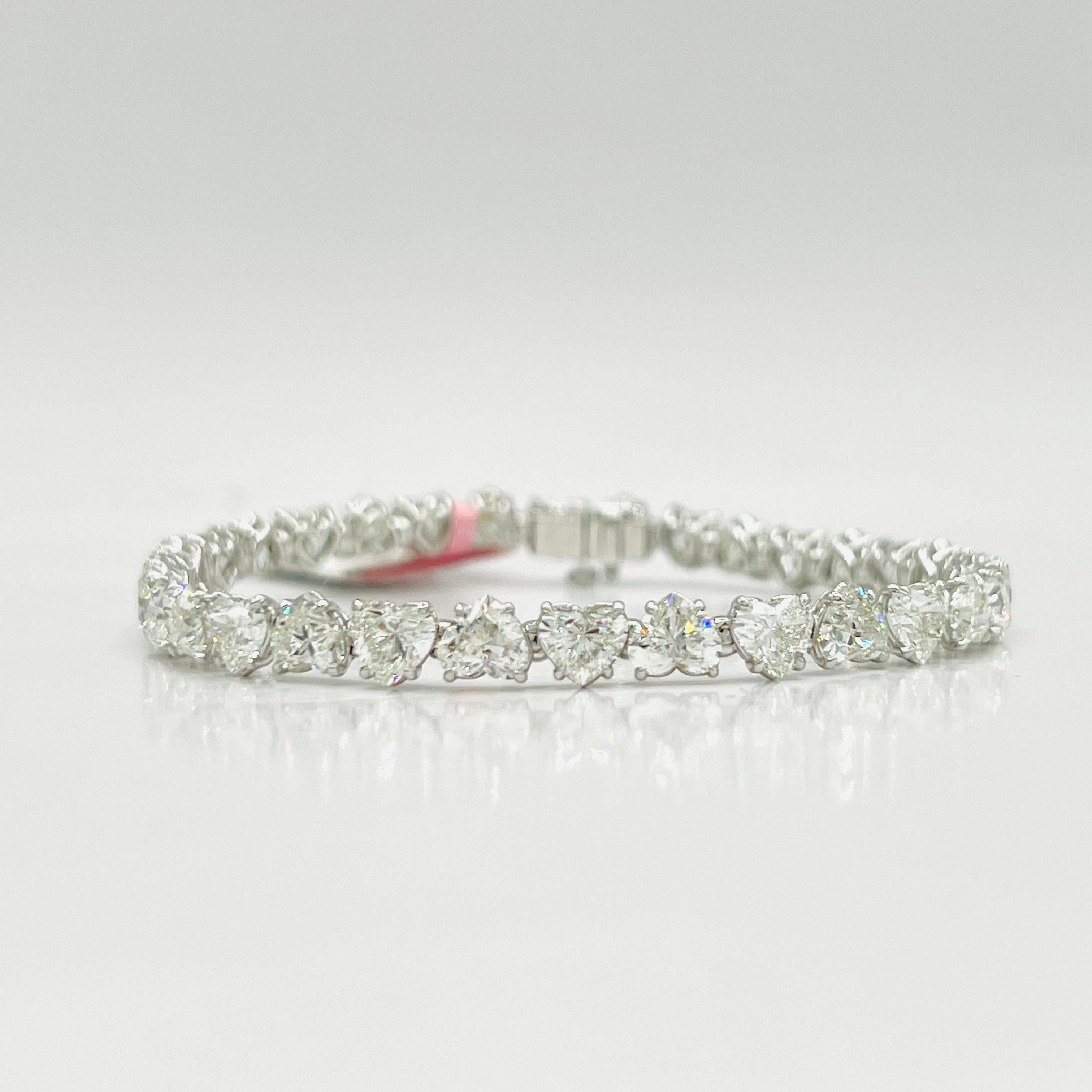 GIA White Diamond Heart Shape 0.50 Carat Each Tennis Bracelet in 18K White Gold In New Condition For Sale In Los Angeles, CA