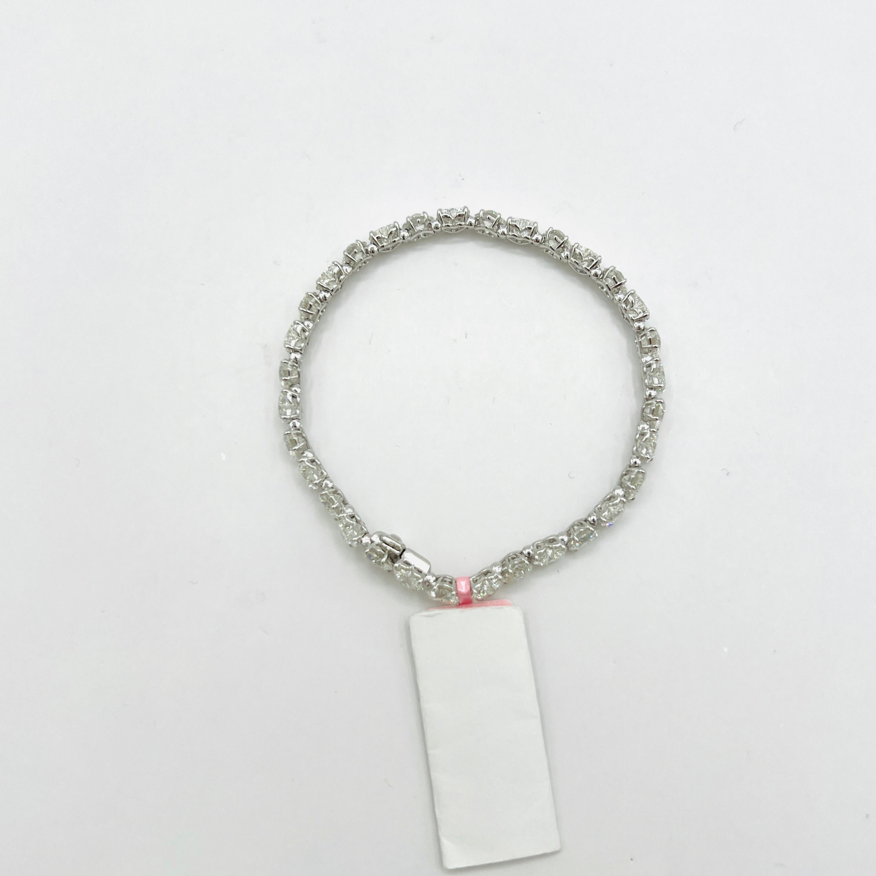 Women's or Men's GIA White Diamond Heart Shape 0.50 Carat Each Tennis Bracelet in 18K White Gold For Sale