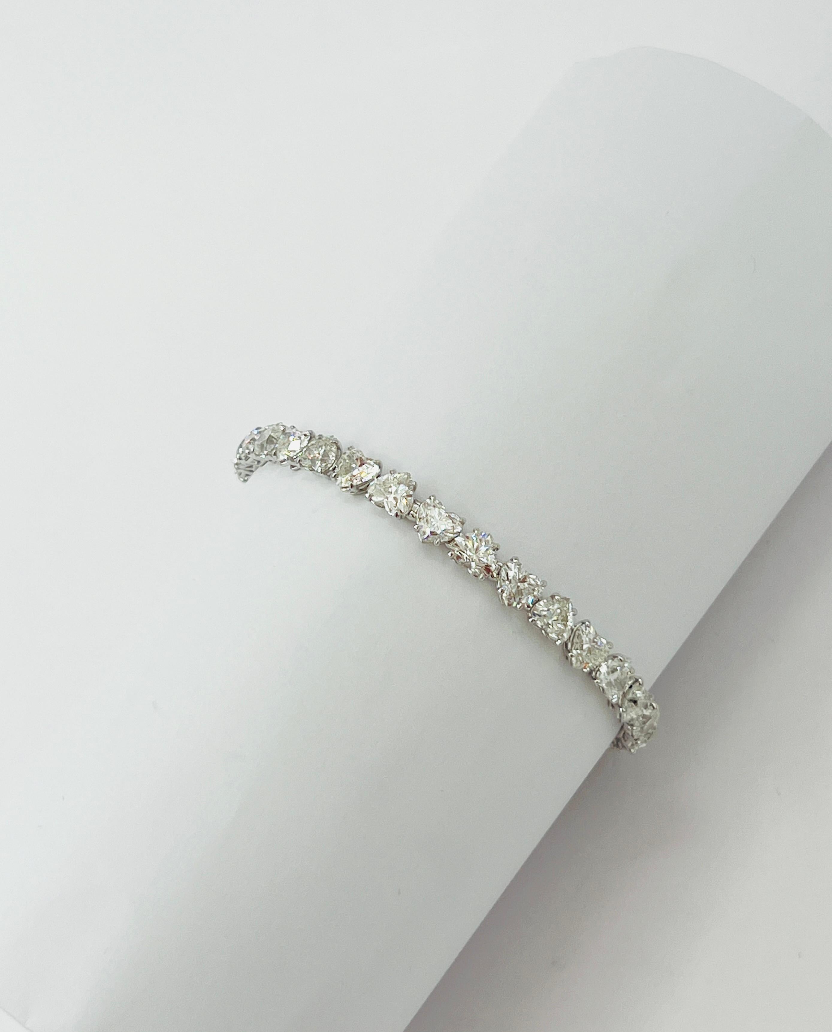 GIA White Diamond Heart Shape 0.50 Carat Each Tennis Bracelet in 18K White Gold For Sale 3