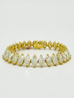 GIA White Diamond Marquise 0.90 Carats Each Diamond Tennis Bracelet in 18K