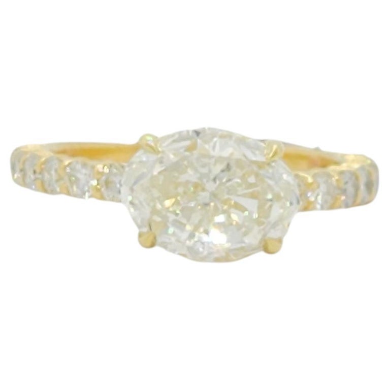 GIA White Diamond Oval and Round Ring in 18k Yellow Gold For Sale at ...