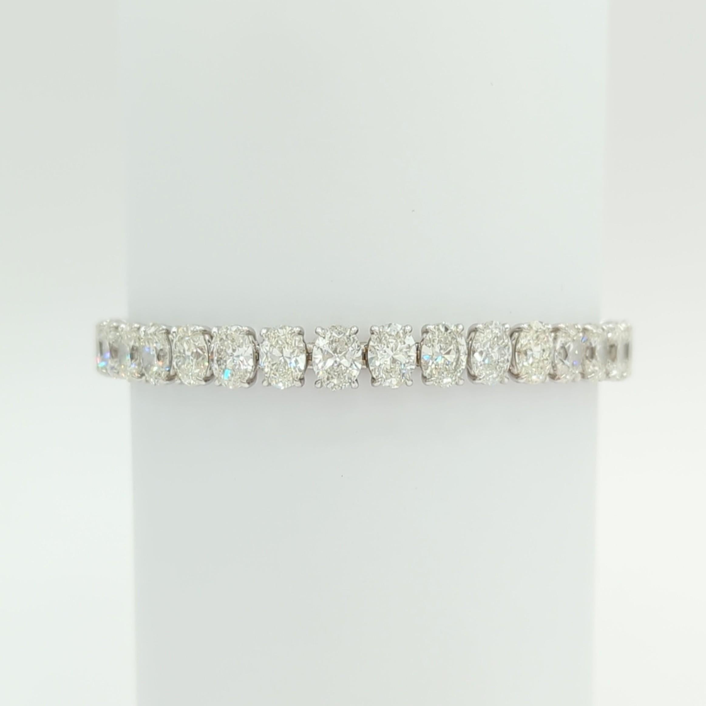 GIA White Diamond Oval Tennis Bracelet in 18K White Gold For Sale 2