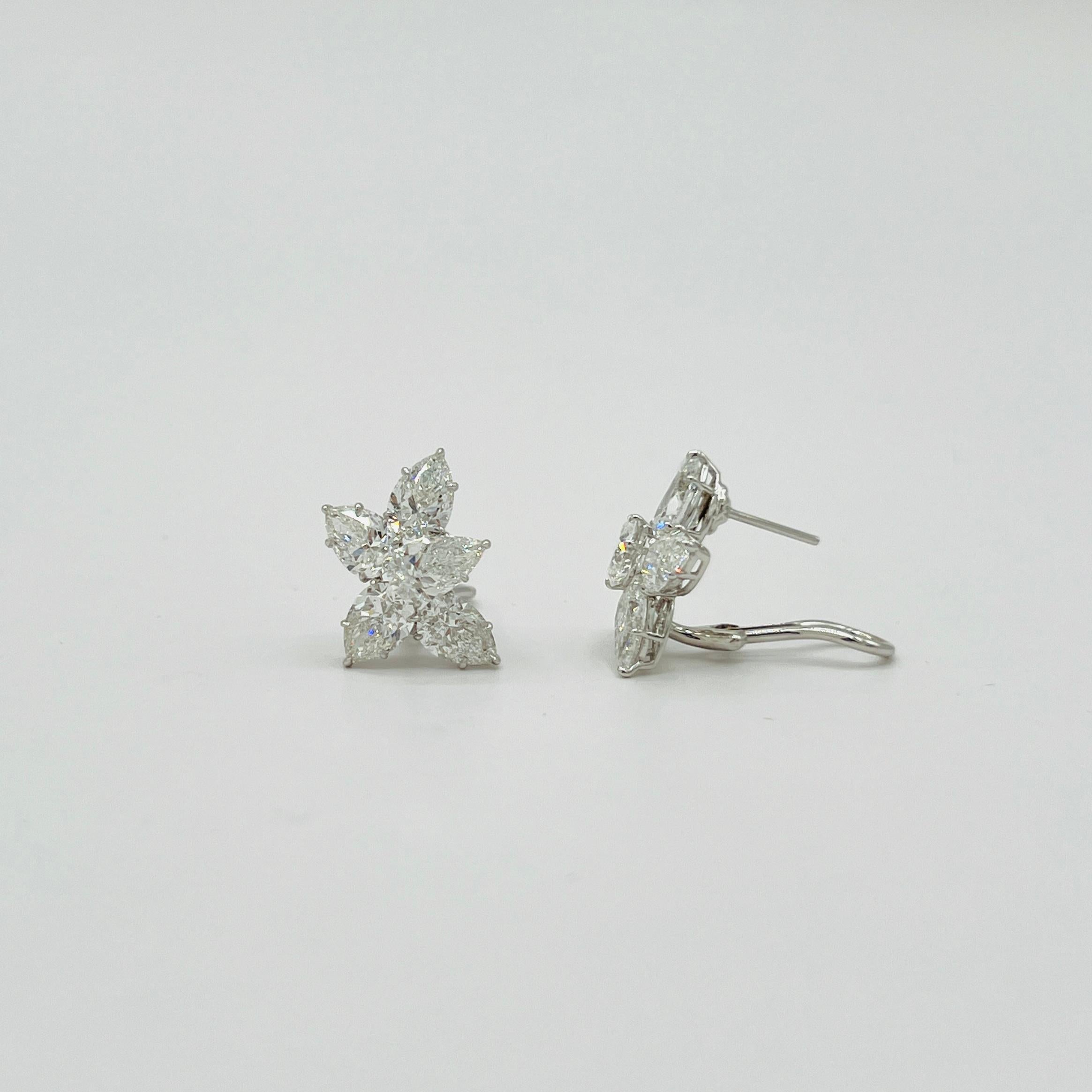 Boucles d'oreilles en or blanc GIA diamant blanc poire 0.90-1 carat chacune Whiting en vente 1
