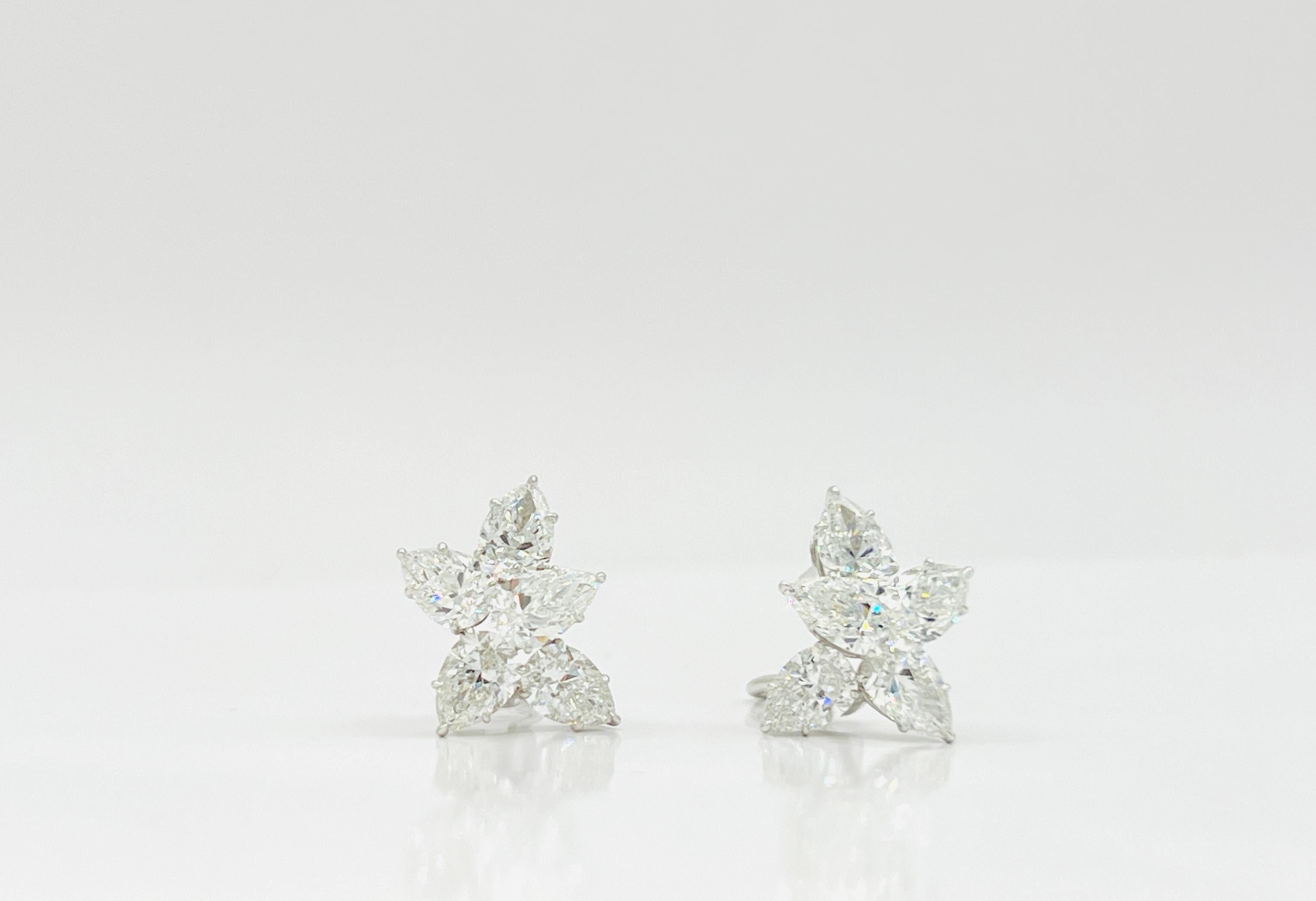 Boucles d'oreilles en or blanc GIA diamant blanc poire 0.90-1 carat chacune Whiting en vente 2