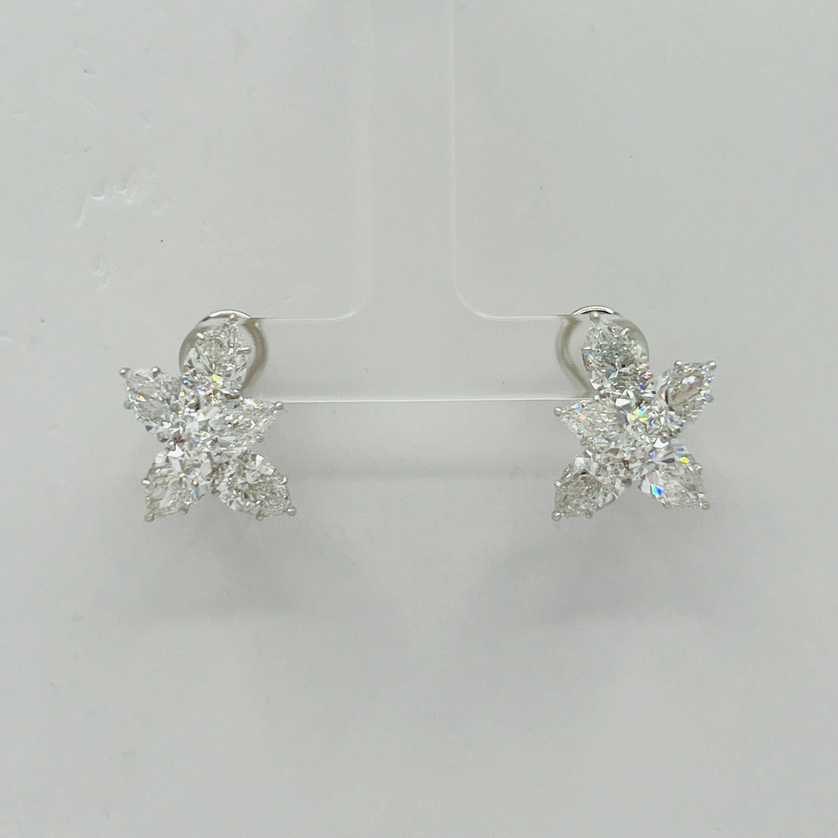 Boucles d'oreilles en or blanc GIA diamant blanc poire 0.90-1 carat chacune Whiting en vente 3