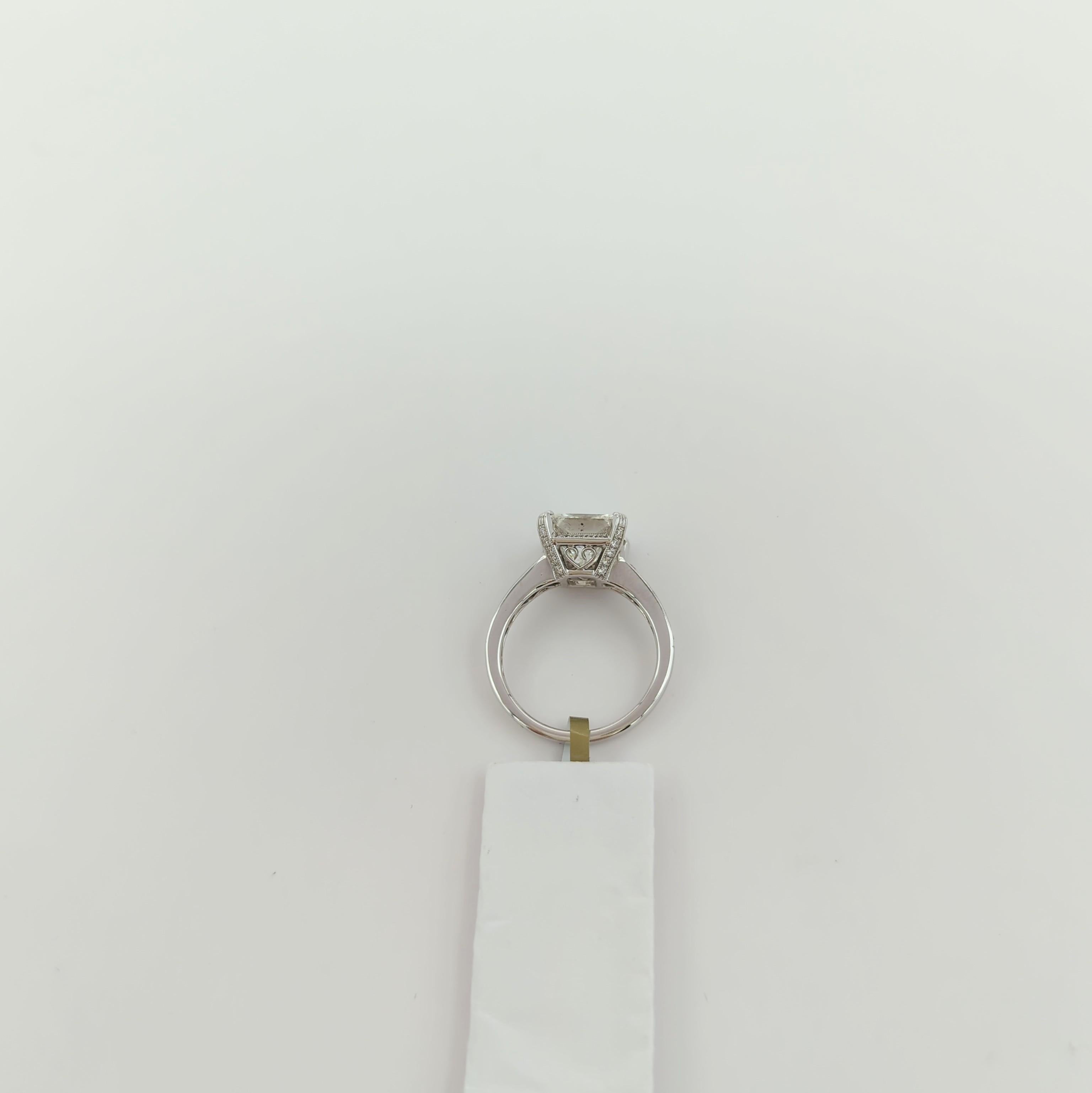 Women's or Men's GIA White Diamond Princess Cut Ring in 18K White Gold For Sale