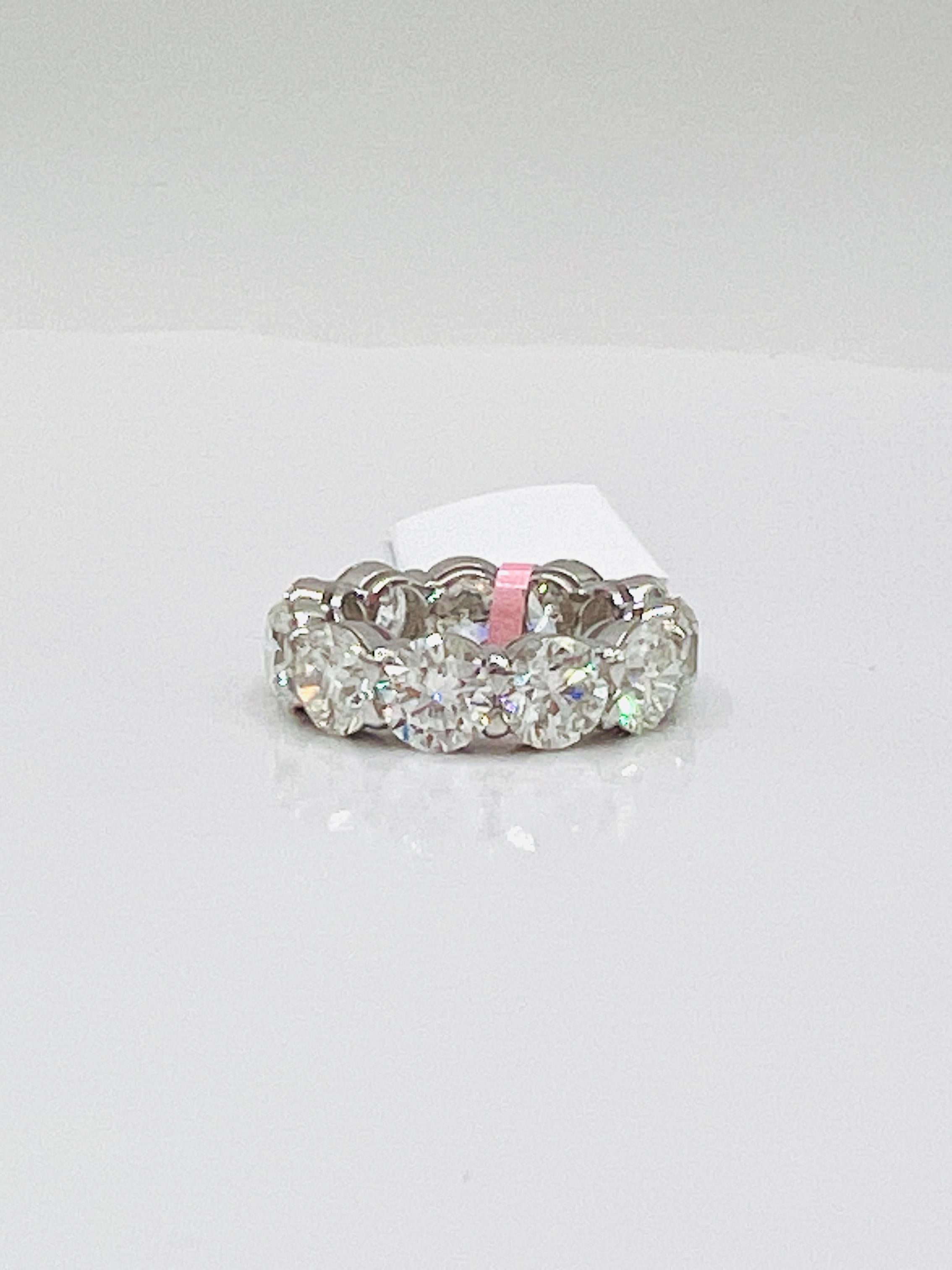 GIA White Diamond Round 1 Carat Each Eternity Band Ring in 18K White Gold In New Condition In Los Angeles, CA
