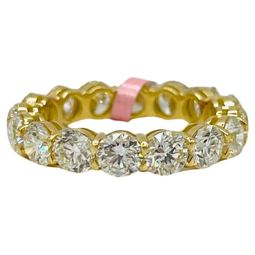 GIA White Diamond Round Eternity Band Ring in 18K Yellow Gold For Sale ...