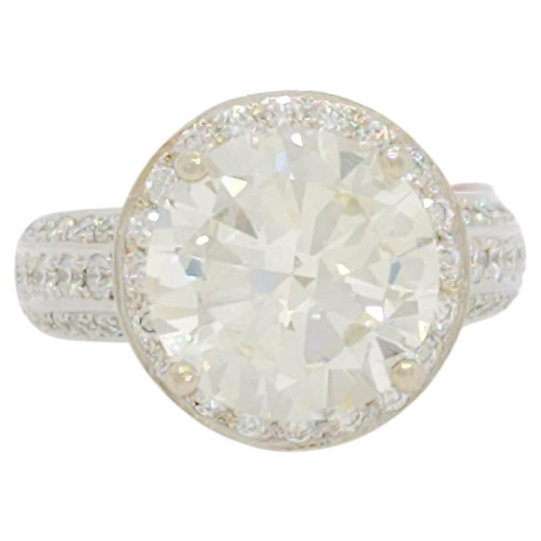 GIA White Diamond Round Ring in 18k White Gold For Sale at 1stDibs
