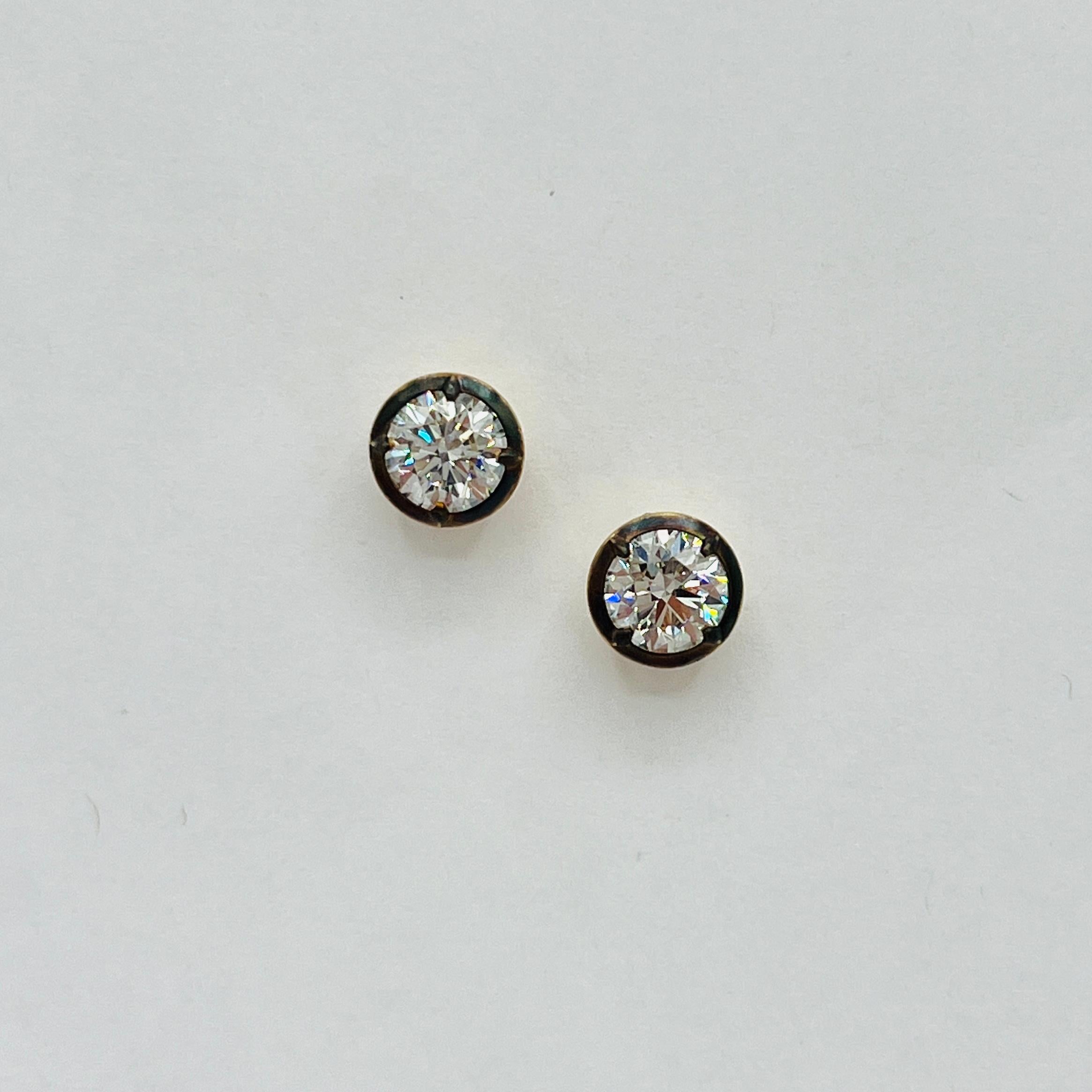 da uomo o donna Orecchini a perno con diamante bianco GIA in rodio nero e oro giallo 18K in vendita