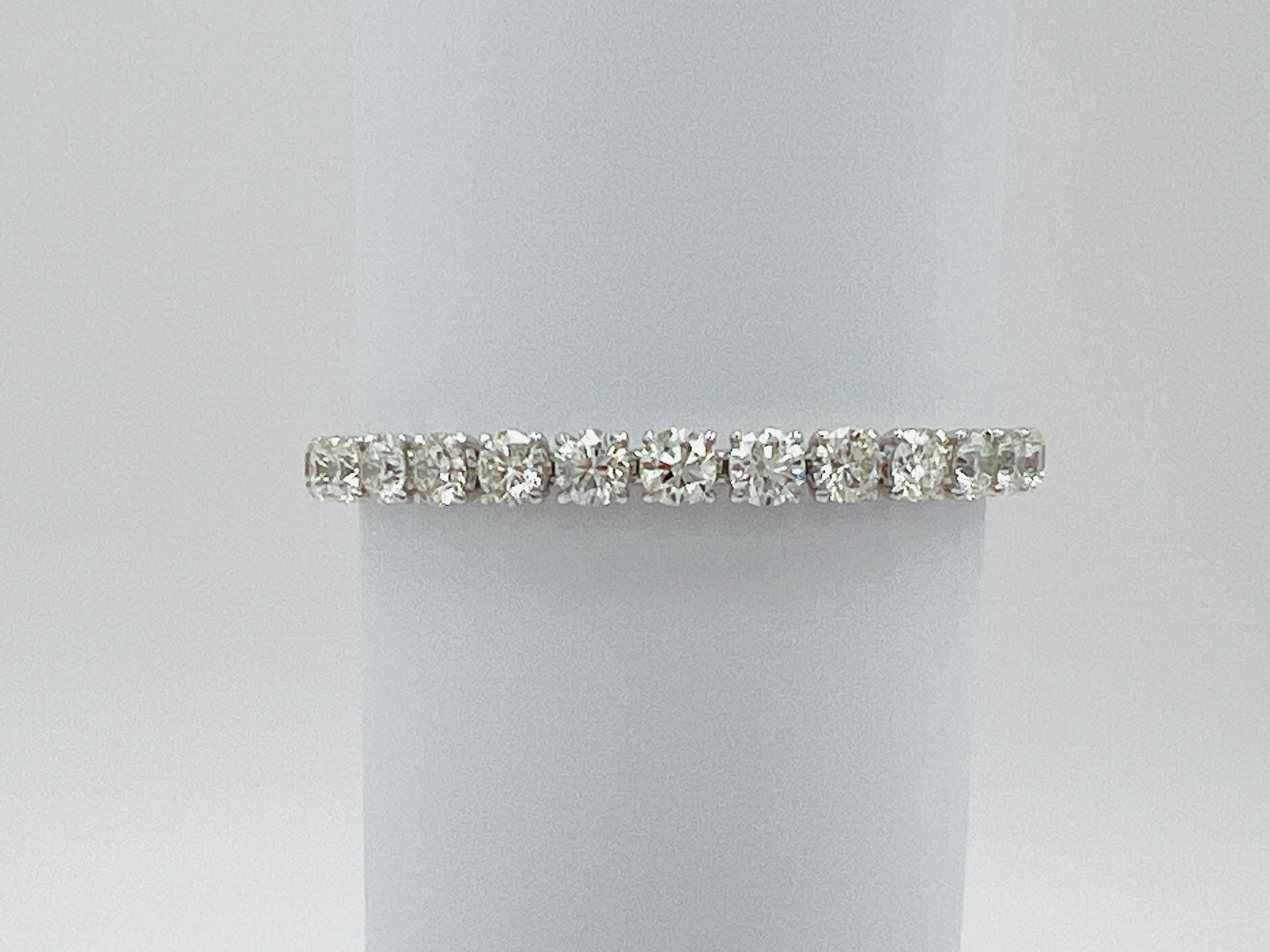 Bracciale tennis con diamanti bianchi rotondi GIA in oro bianco 18 carati In condizioni Nuovo in vendita a Los Angeles, CA