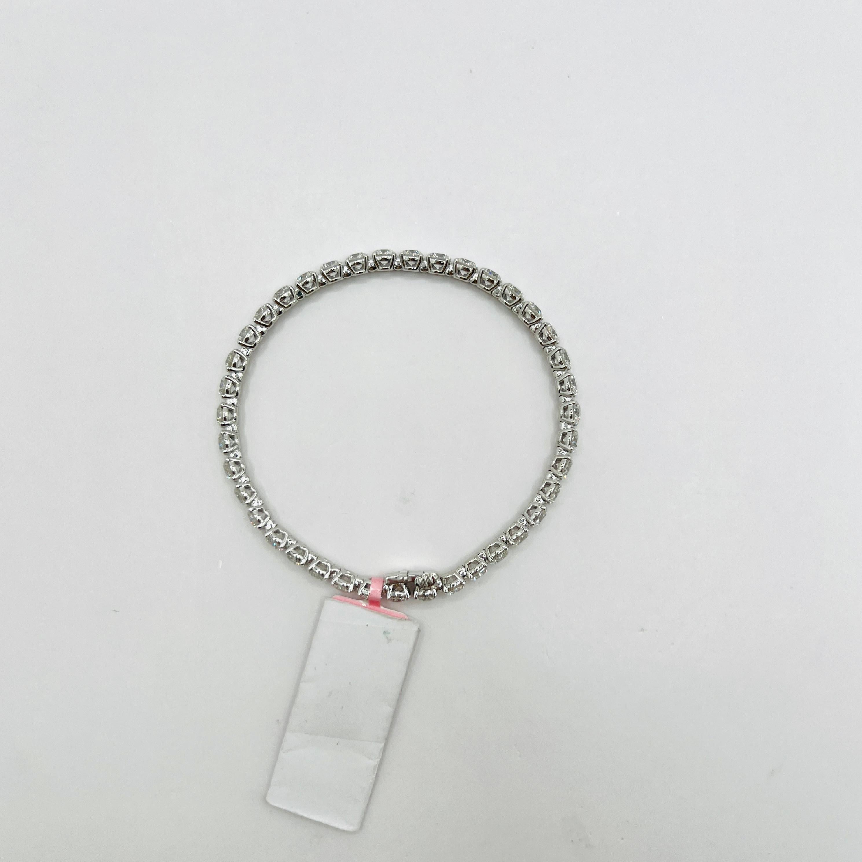 da uomo o donna Bracciale tennis con diamanti bianchi rotondi GIA in oro bianco 18 carati in vendita