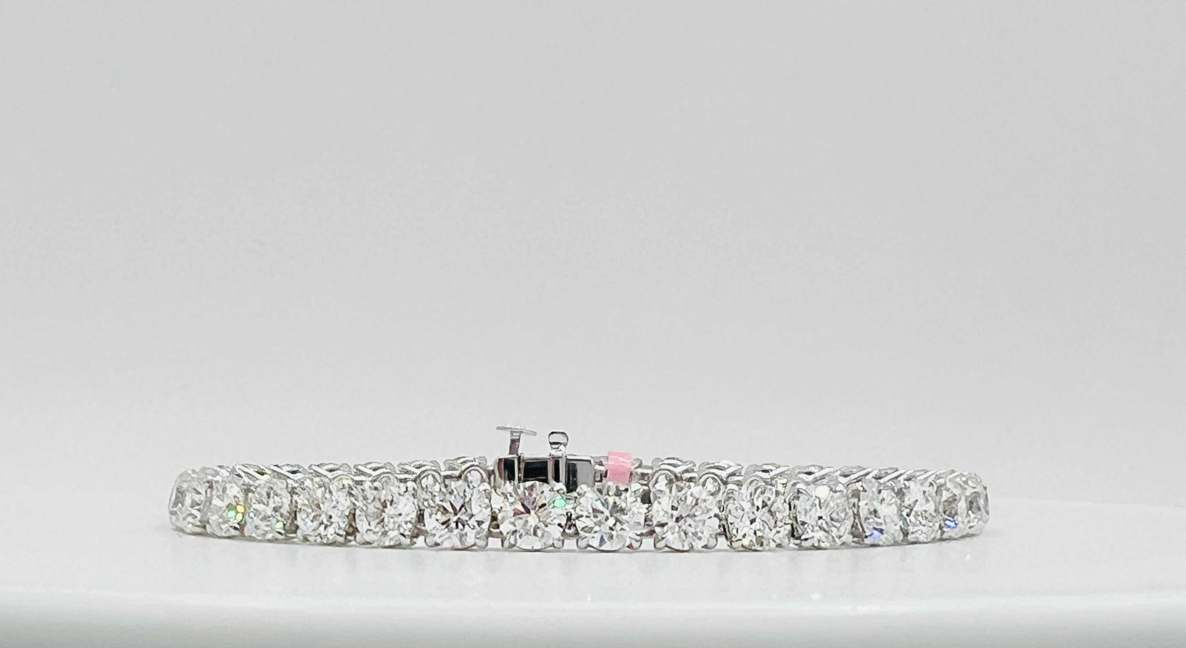 GIA White Diamond Round Tennis Bracelet in 18K White Gold