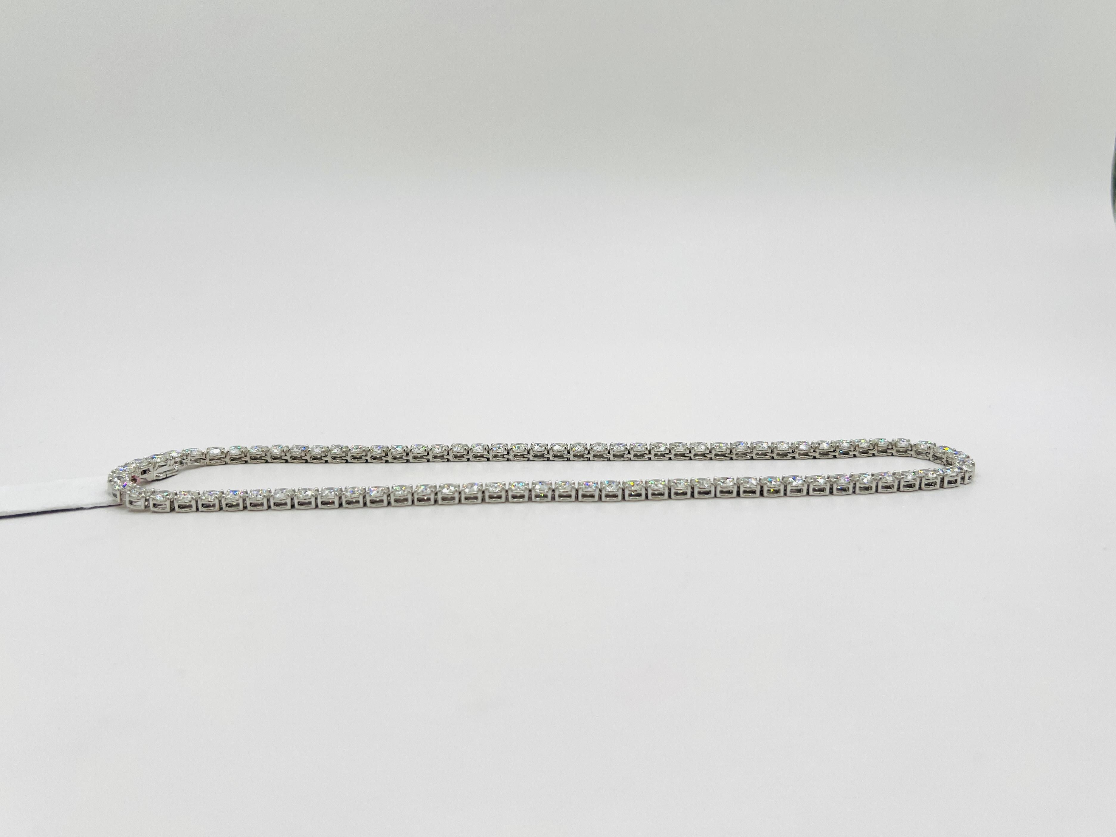 GIA White Diamond Round Tennis Necklace in 18K White Gold For Sale 2
