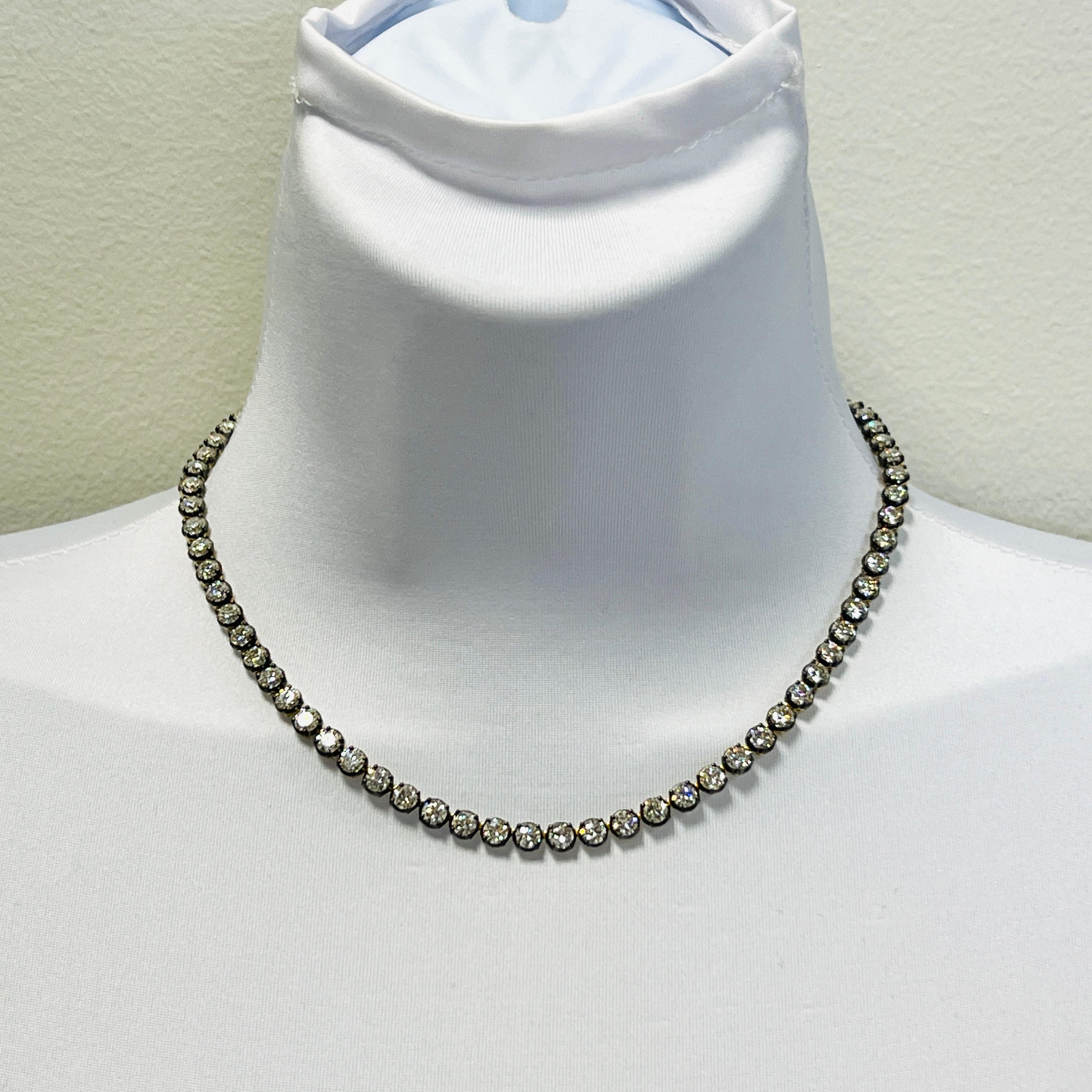 GIA White Diamond Round Tennis Necklace in Black Rhodium & 18K Yellow Gold In New Condition For Sale In Los Angeles, CA