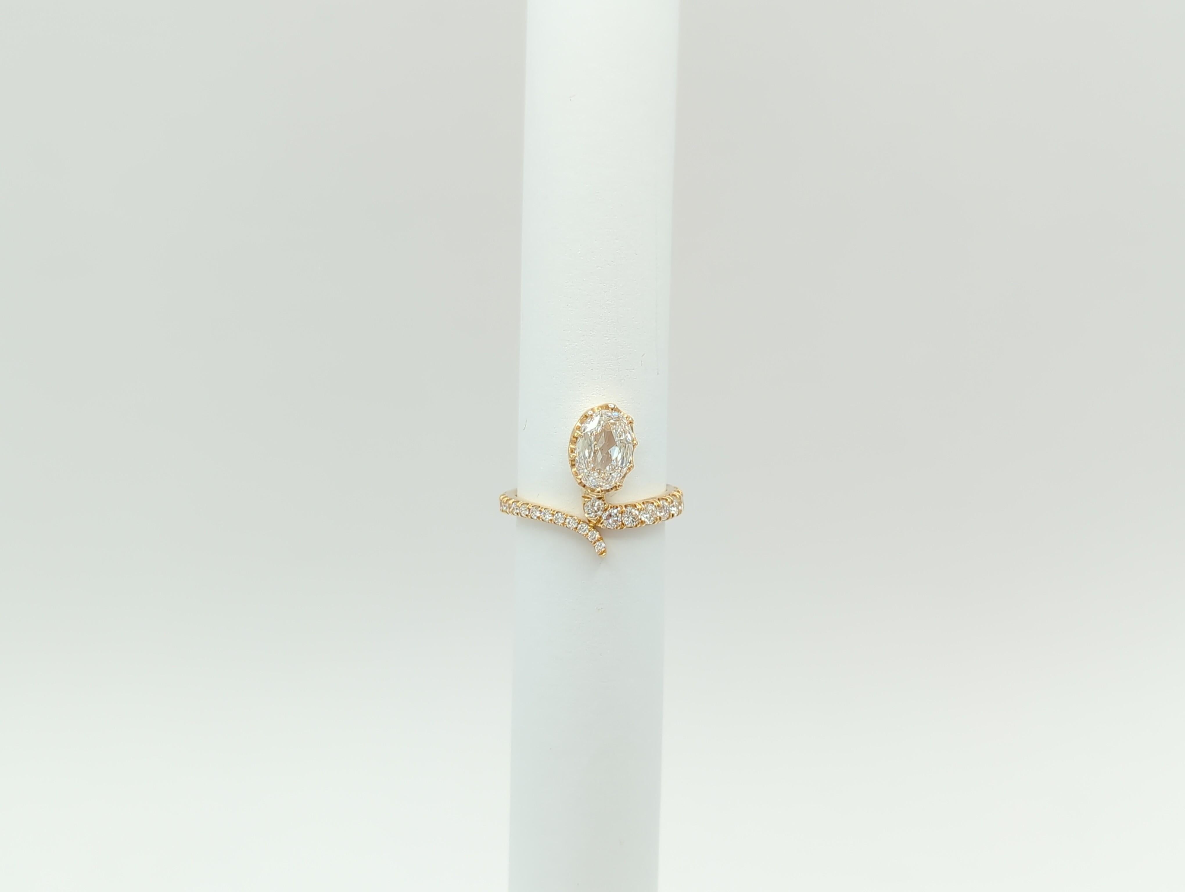 GIA White Diamond Snake Ring in 18K Yellow Gold In New Condition For Sale In Los Angeles, CA