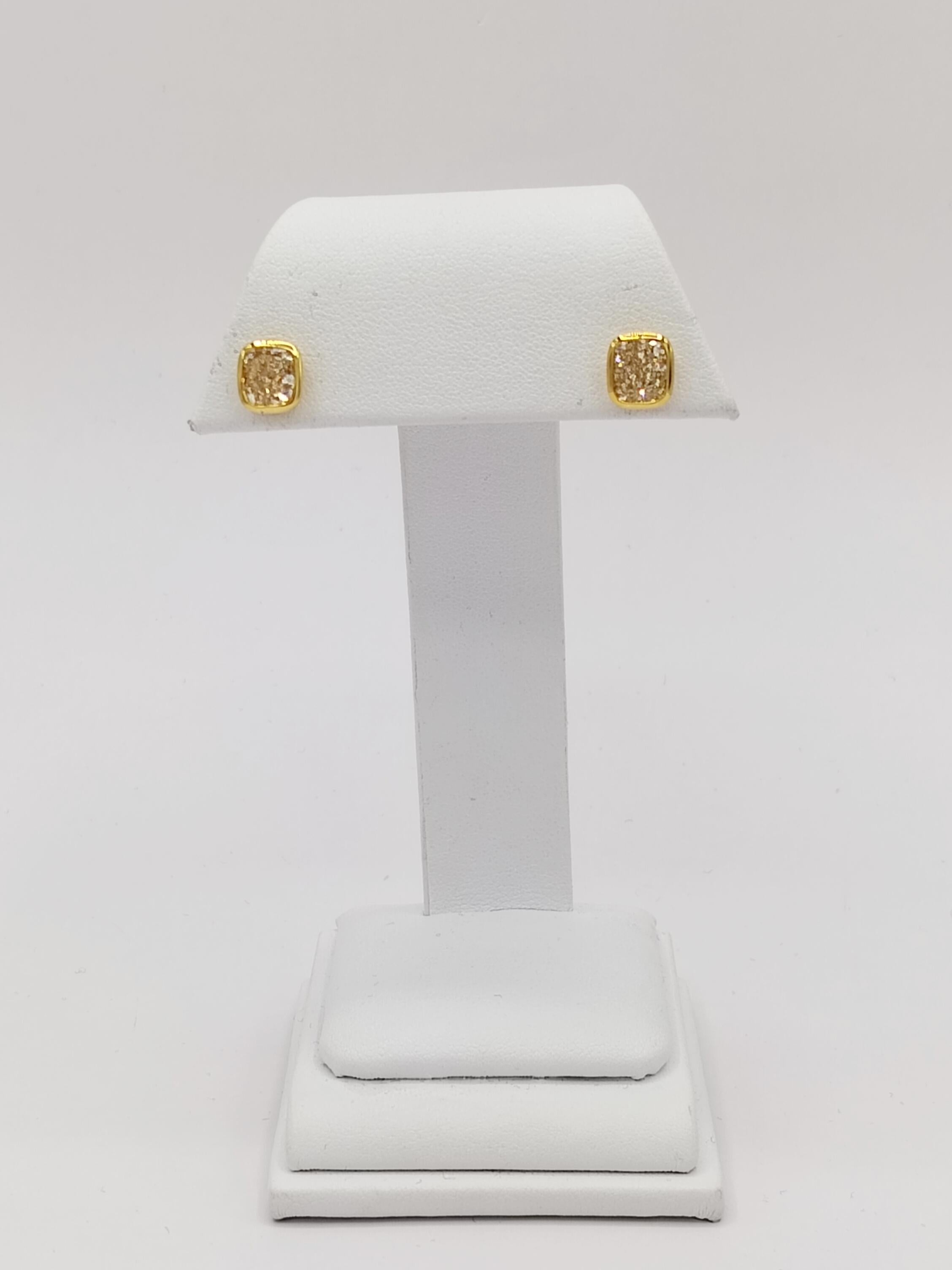 GIA Yellow Diamond Cushion Stud Earrings in 18K Yellow Gold In New Condition For Sale In Los Angeles, CA