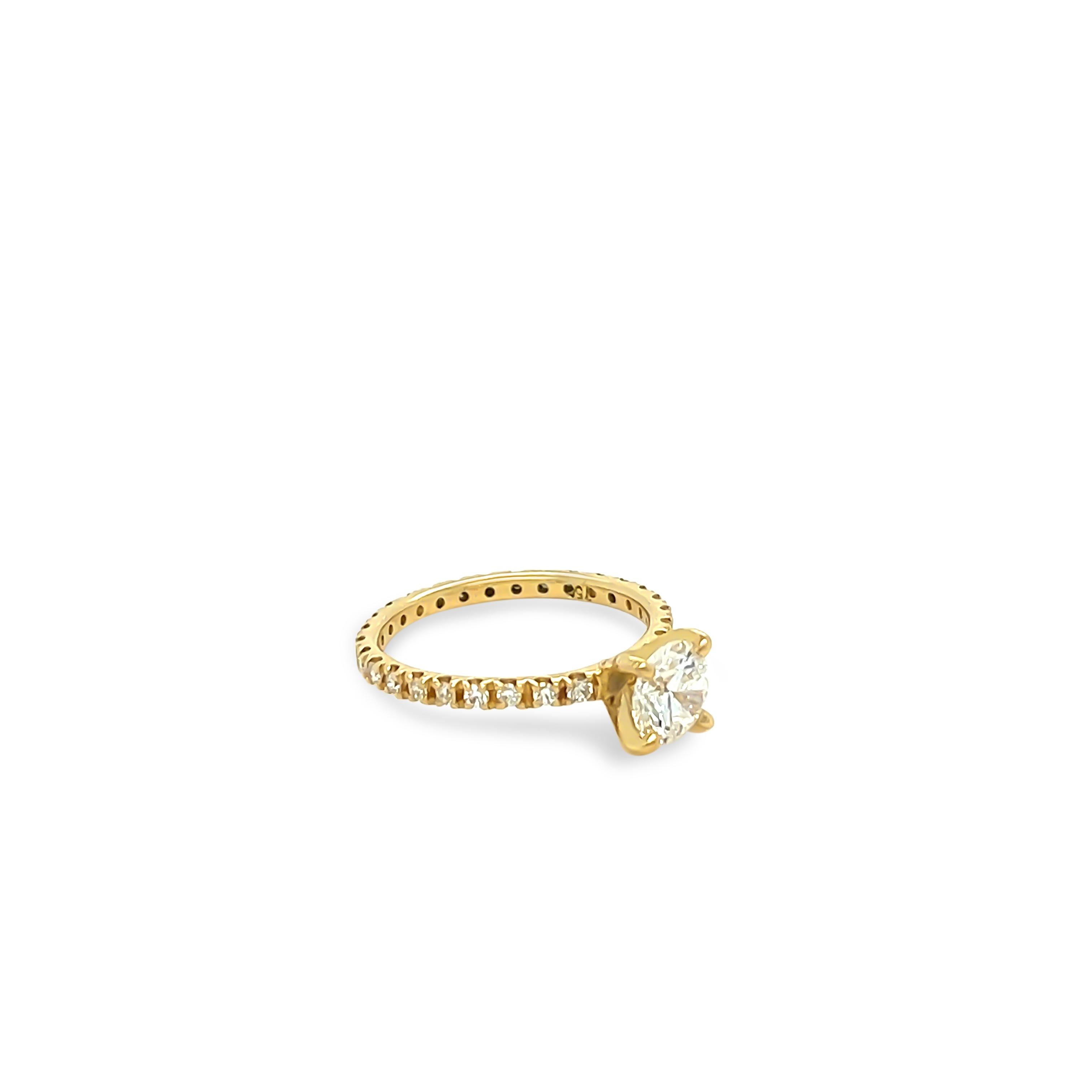 Einzigartige Merkmale: 
Gelbgold Diamantring 0,80ct

Metall: 18 Karat Gelbgold
Karat: 0,80ct
Farbe: G
Klarheit: SI2
Schnitt: N/A
Gewicht: N/A
Gravuren/Markierungen: N/A

Größe/Maße: N/A

Aktueller Zustand: Ausgezeichnet

Begleitet von: Diese GIA