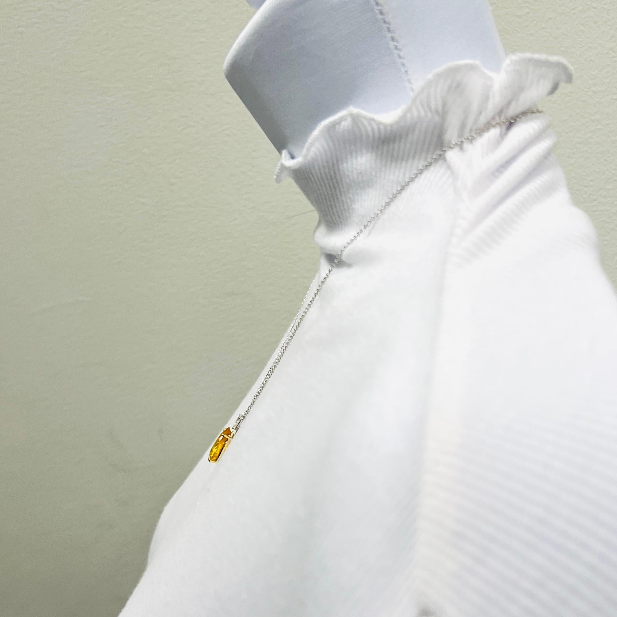 Taglio a goccia Collana con zaffiro giallo a pera e diamante bianco GIA in oro 18 carati a due toni in vendita