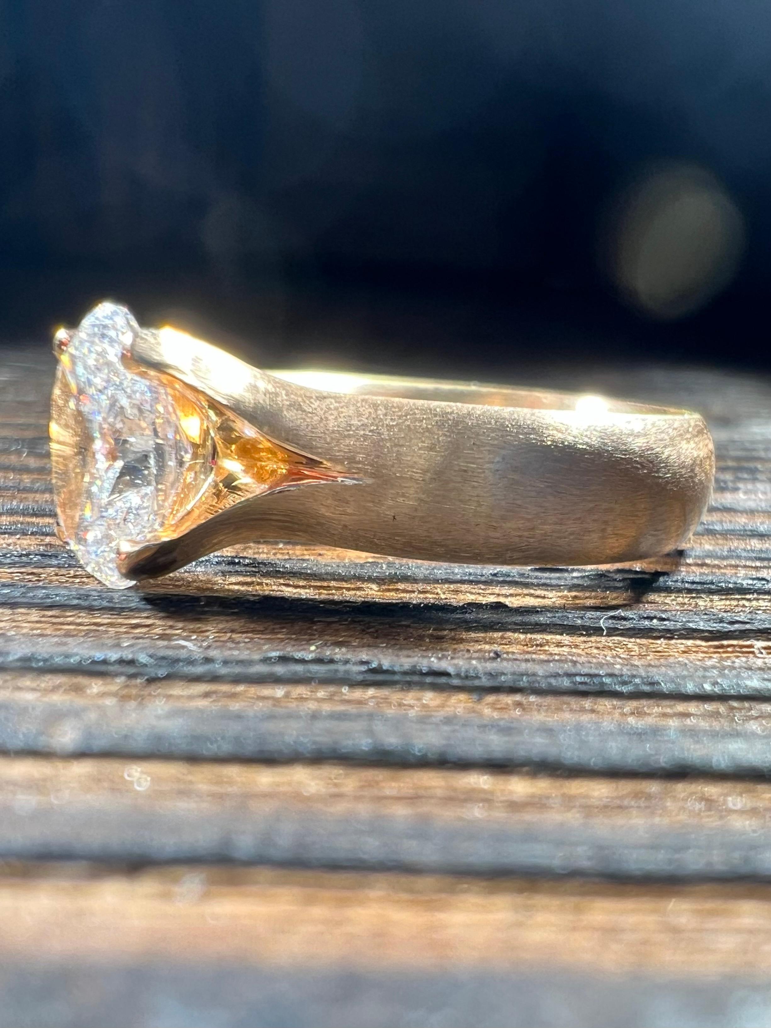 Women's or Men's GIA Zertifizierter 1.50 Carat Diamant Verlobungsring For Sale