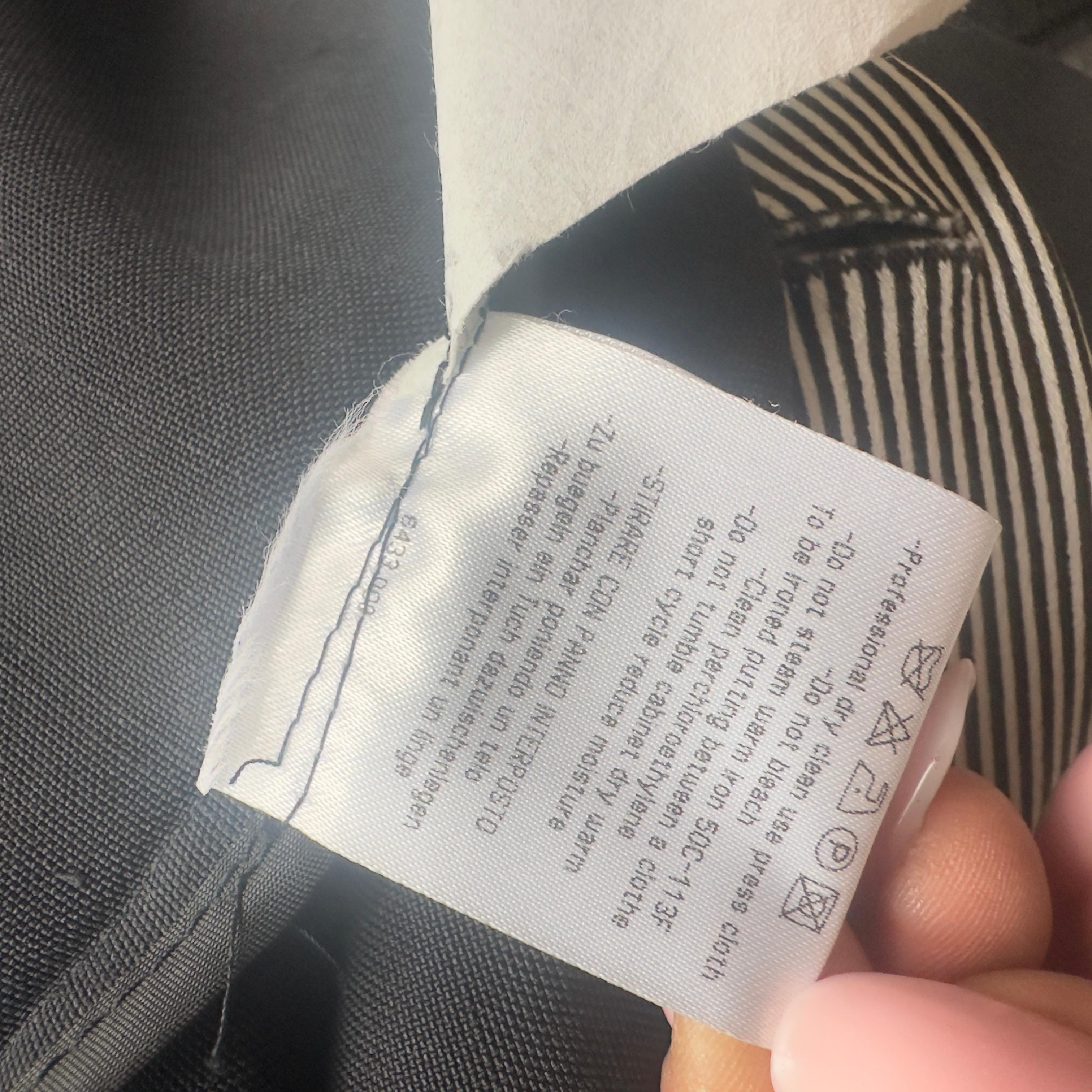 Giorgio Armani silk jacket For Sale 9
