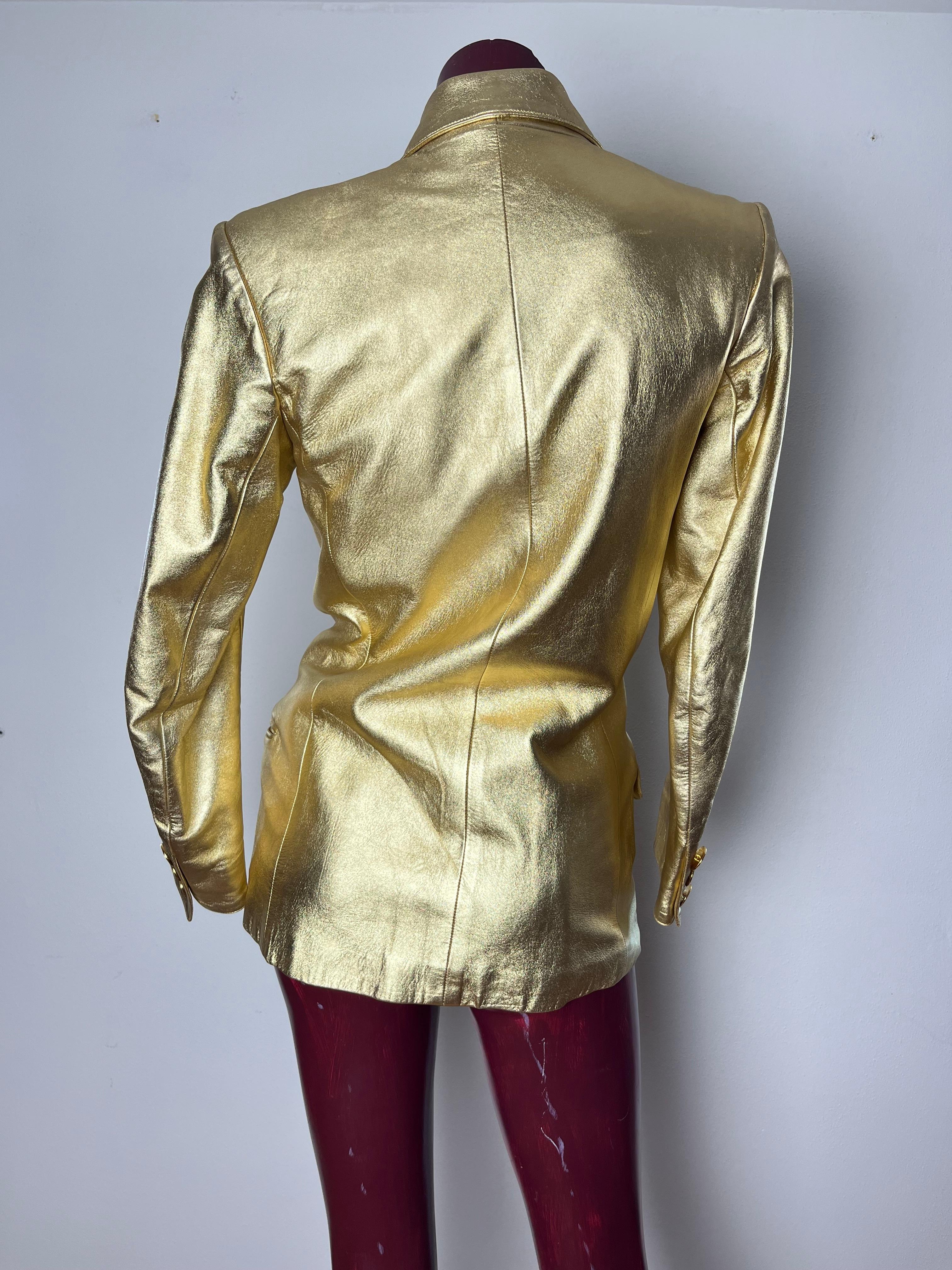 Giacca en pelle oro YSL haute couture en vente 1