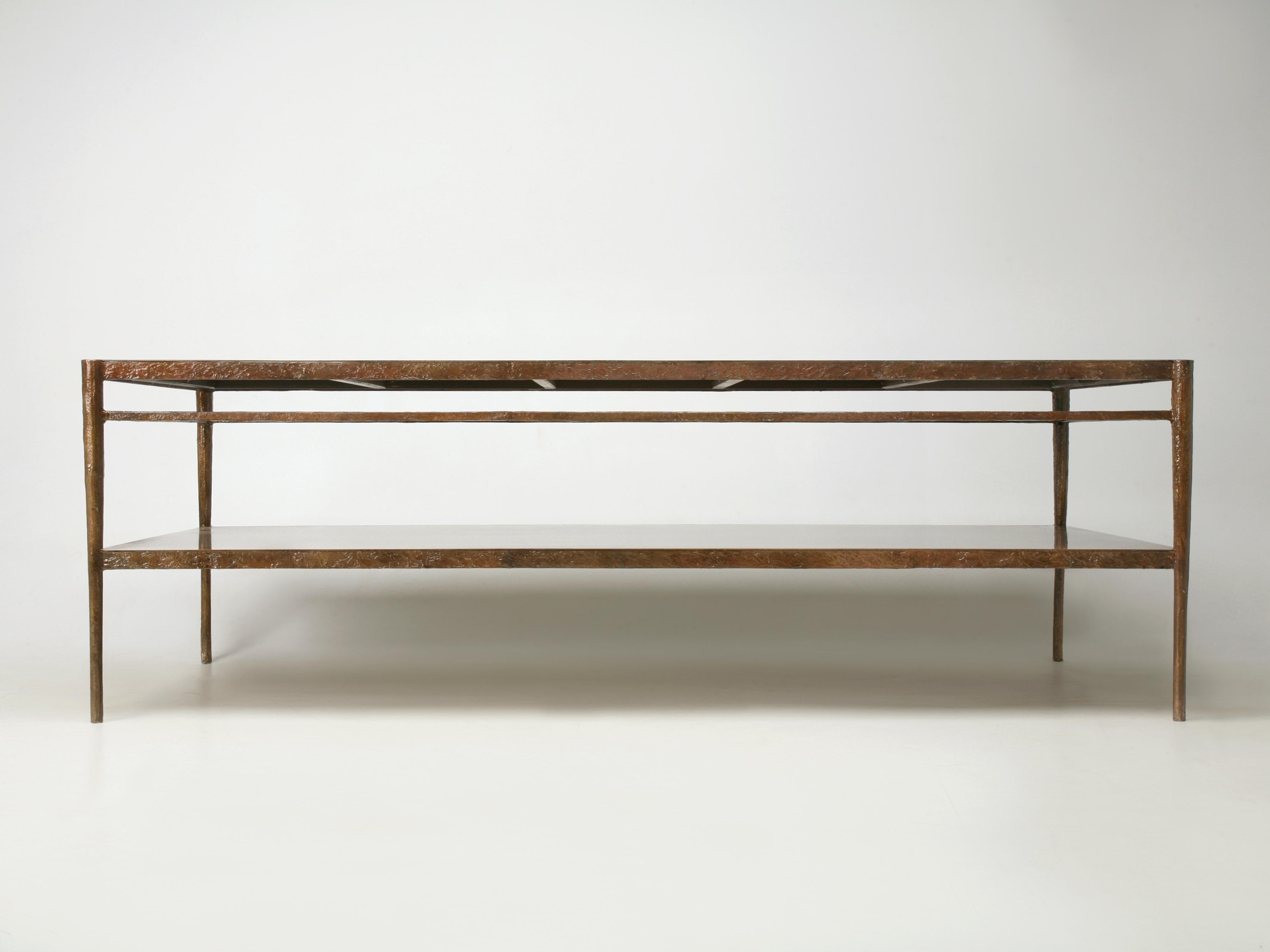 Travail du bronze inspiré de Giacometti, bureau, table à manger American Made to Order Neuf - En vente à Chicago, IL