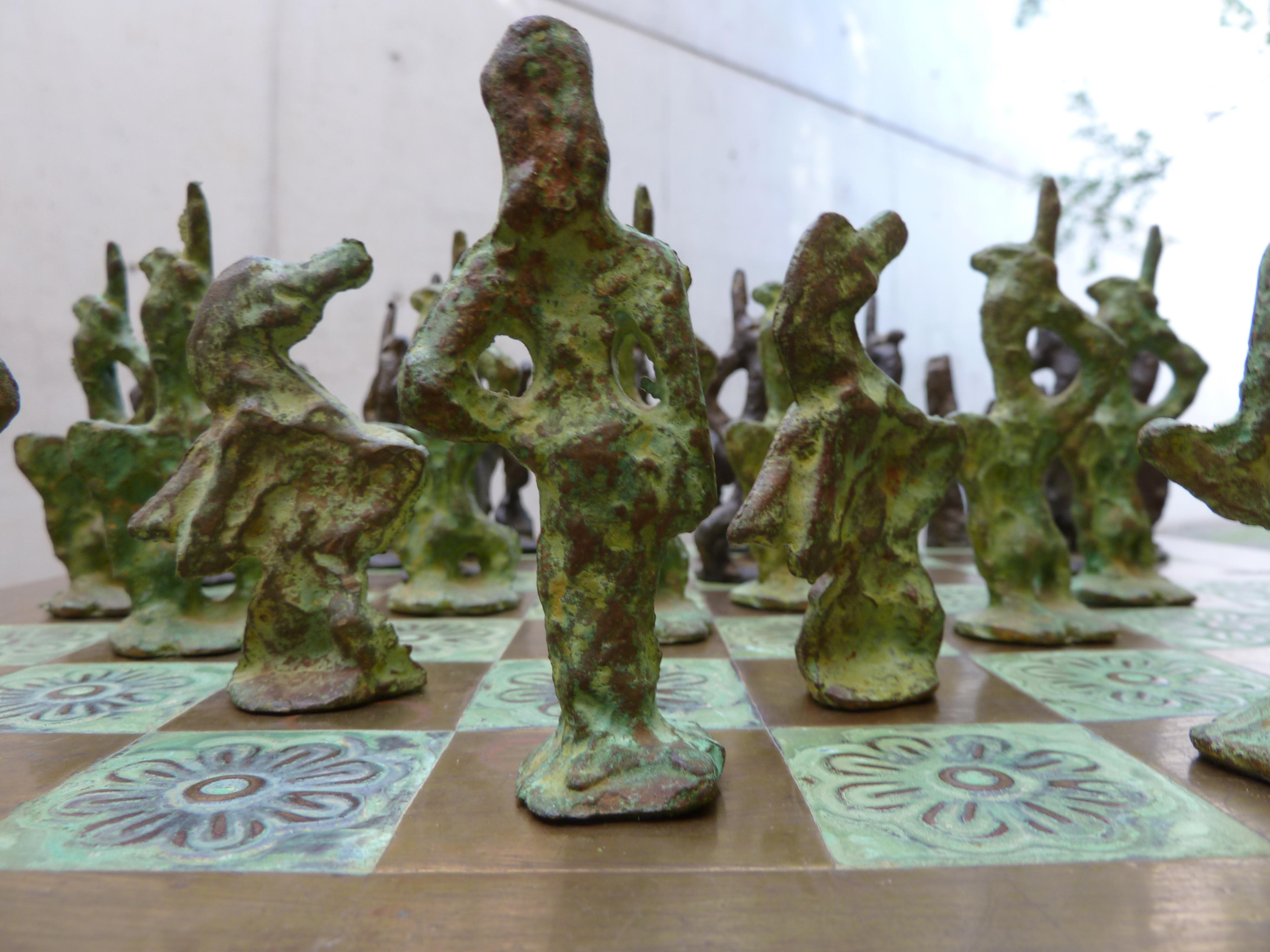 Italian 70s Sculptural Art Brutalist Bronze Chess Set For Sale 2