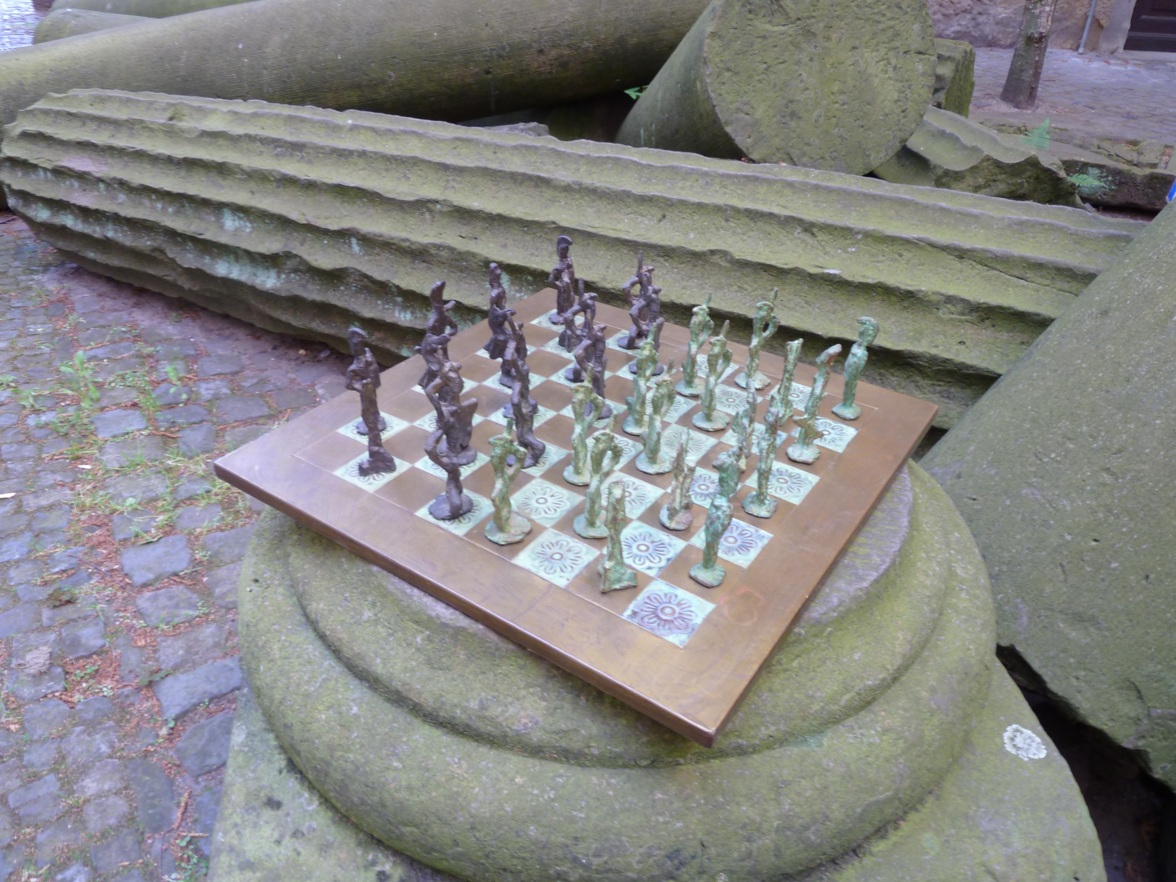 brutalist chess set