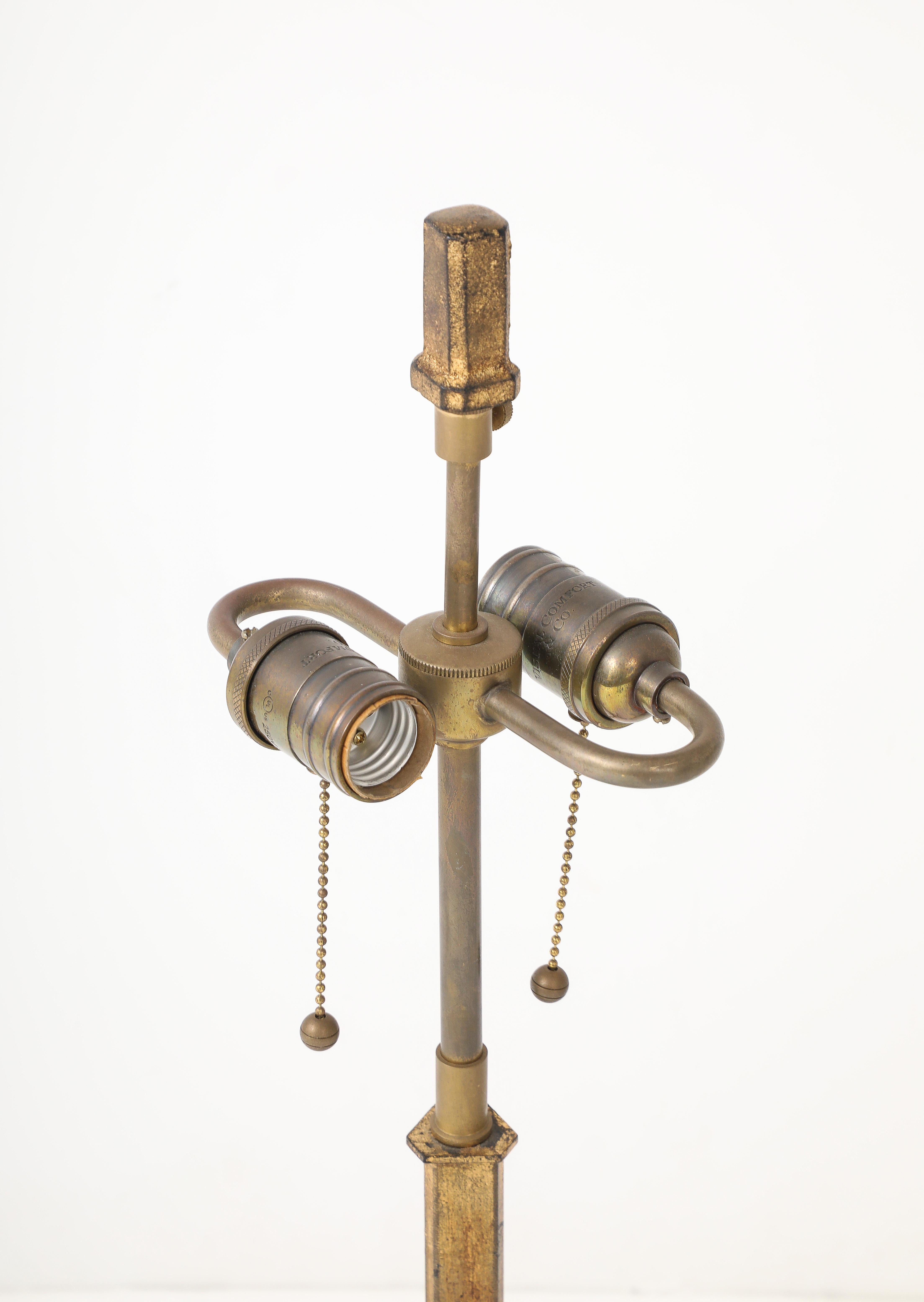 Lampade in ferro dorato in stile Giacometti in vendita 2