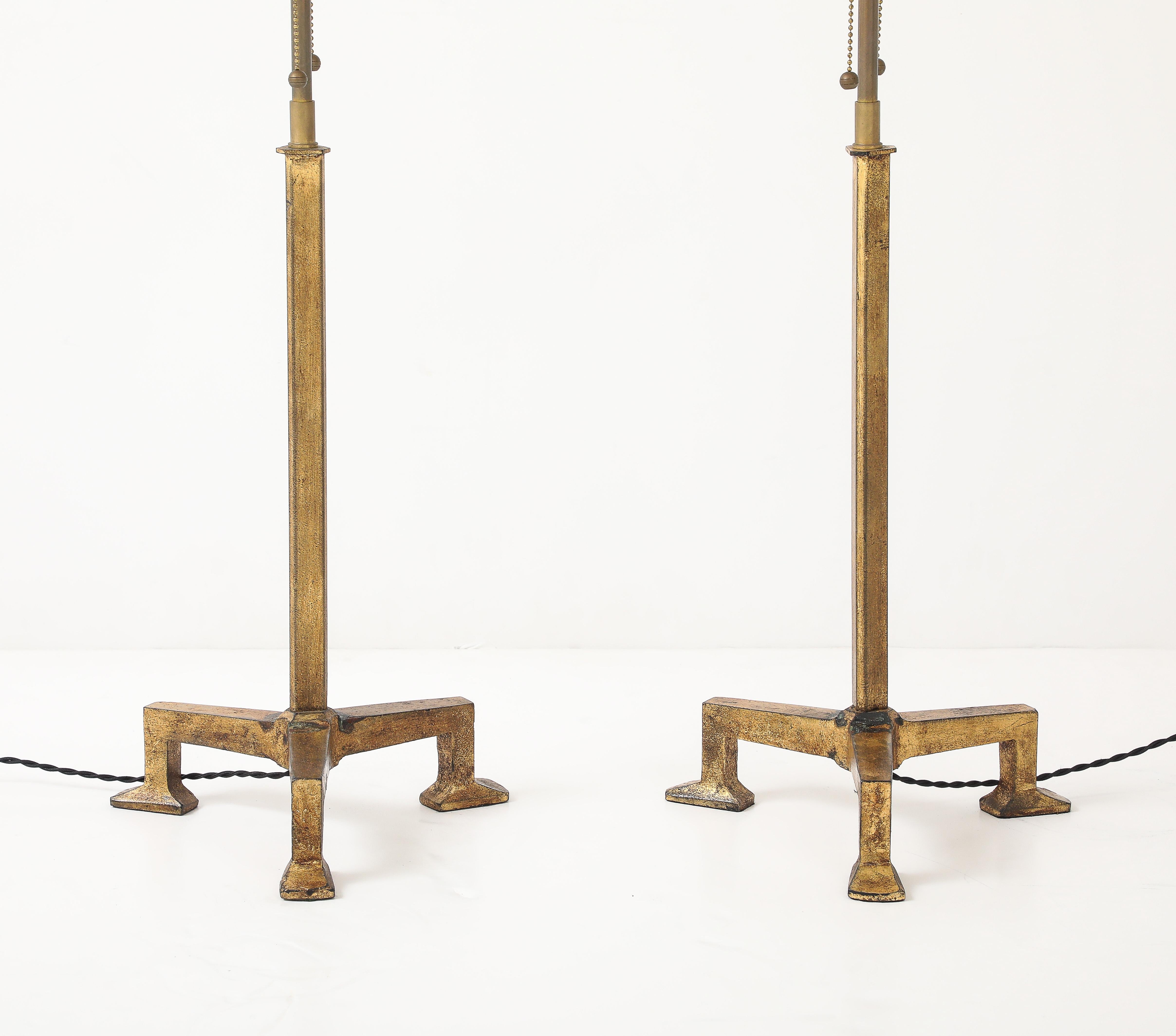 XX secolo Lampade in ferro dorato in stile Giacometti in vendita
