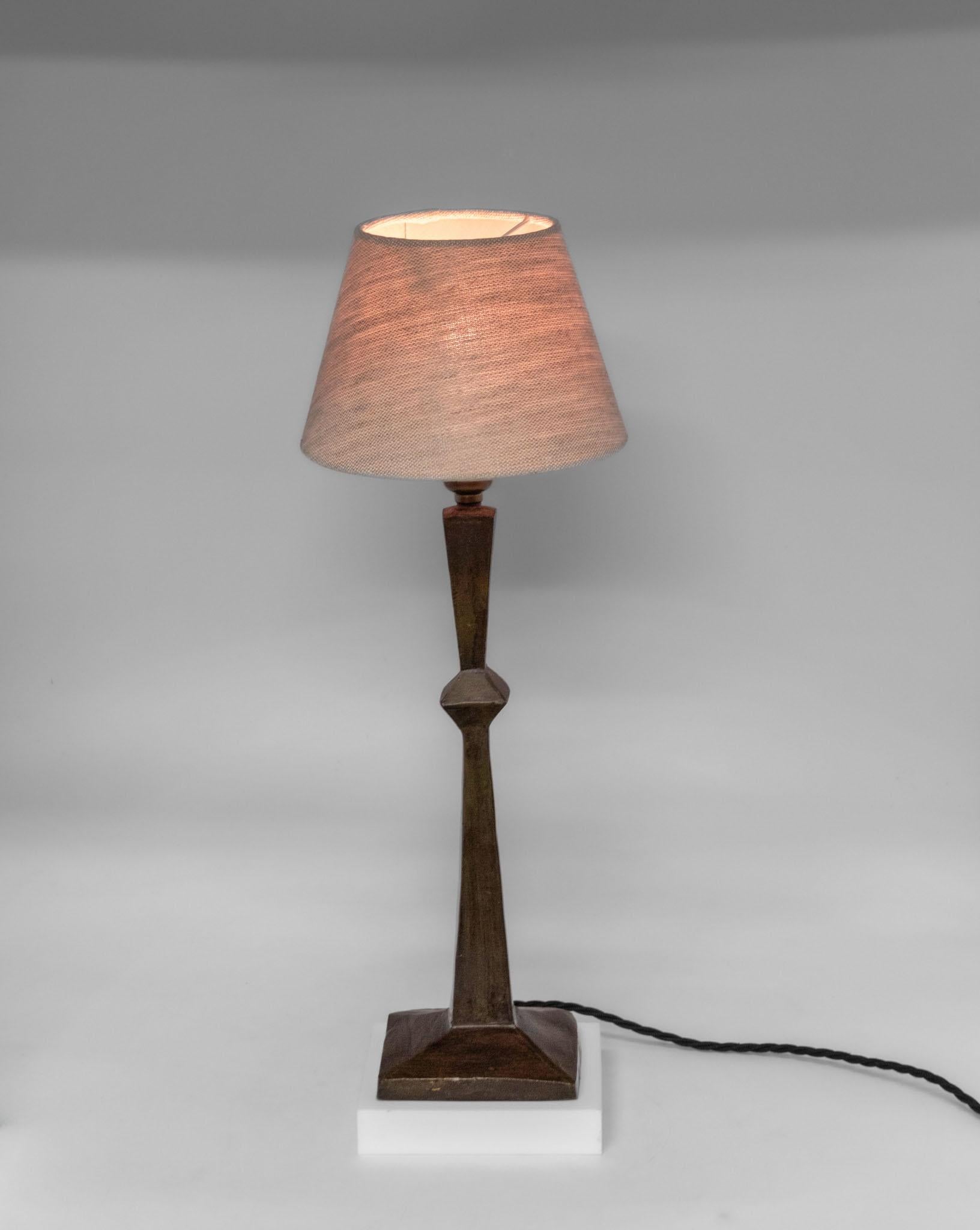 Giacometti Stil Patinierte Bronze Tischlampe im Angebot 1