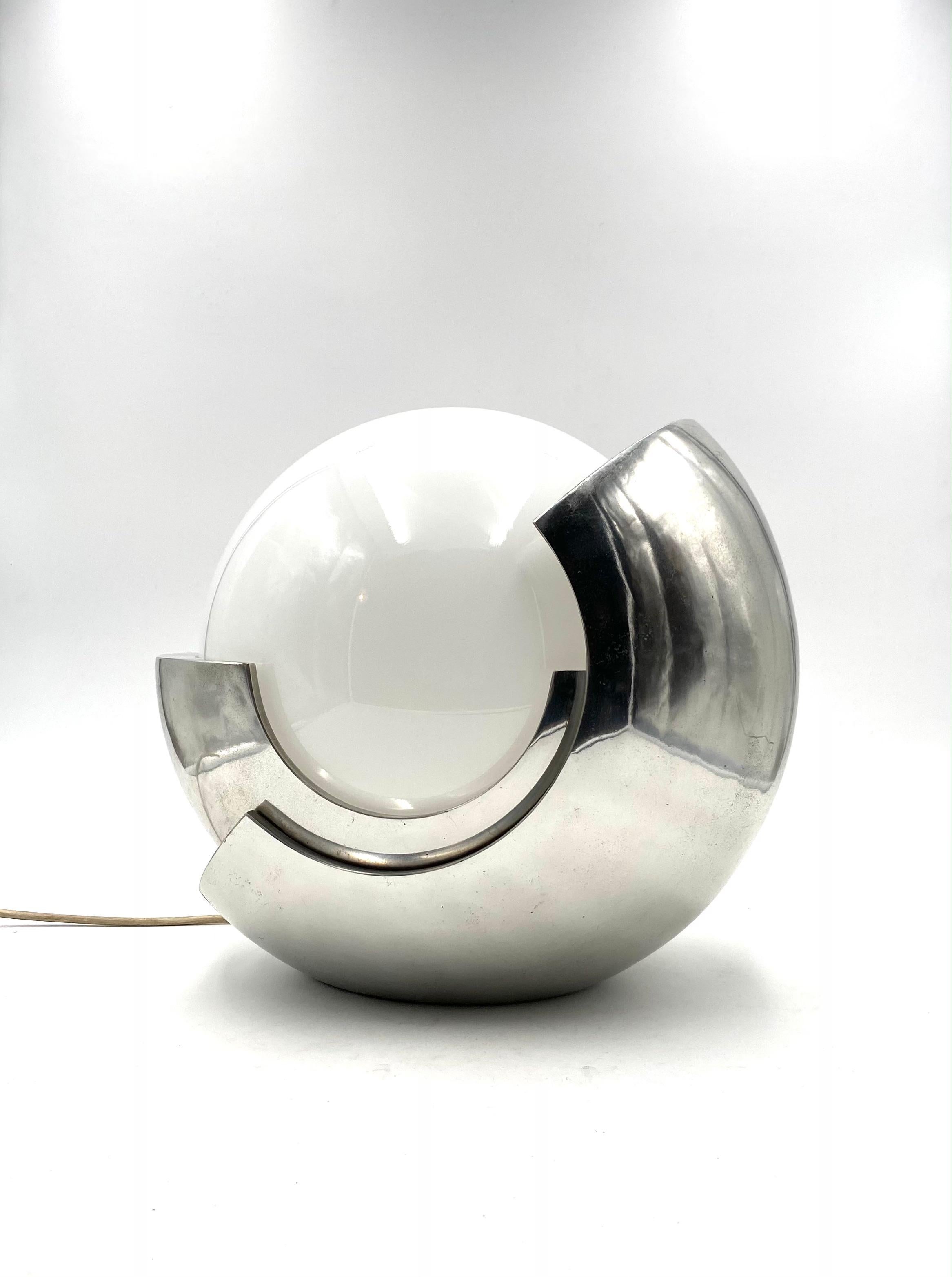 Mid-Century Modern Giacomo Benevelli, 'Roto' Sculptural Table Lamp, Gaetano Missaglia, 1970 For Sale