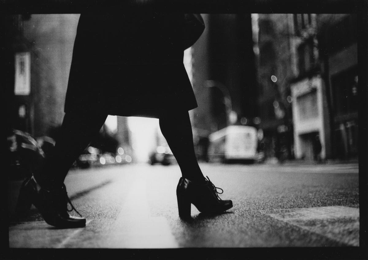 Giacomo Brunelli Black and White Photograph - Untitled #14 from New York - Black and White, Street Photography, Legs