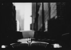 Sans titre n° 16 de New York - Photographie en noir et blanc, voitures, luxe, style