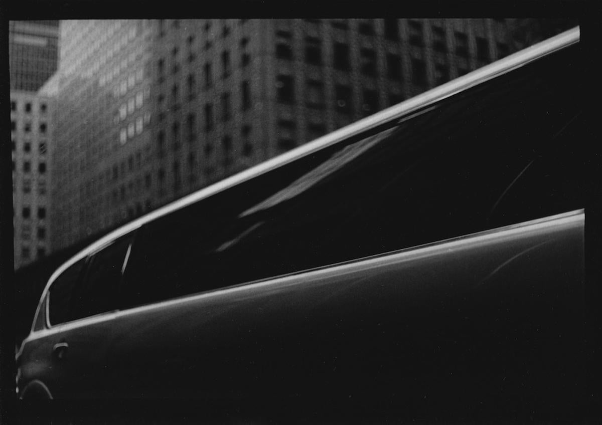 Giacomo Brunelli Black and White Photograph – Ohne Titel #28 (Limousine Grand Central) aus New York - Schwarz-Weiß-Foto
