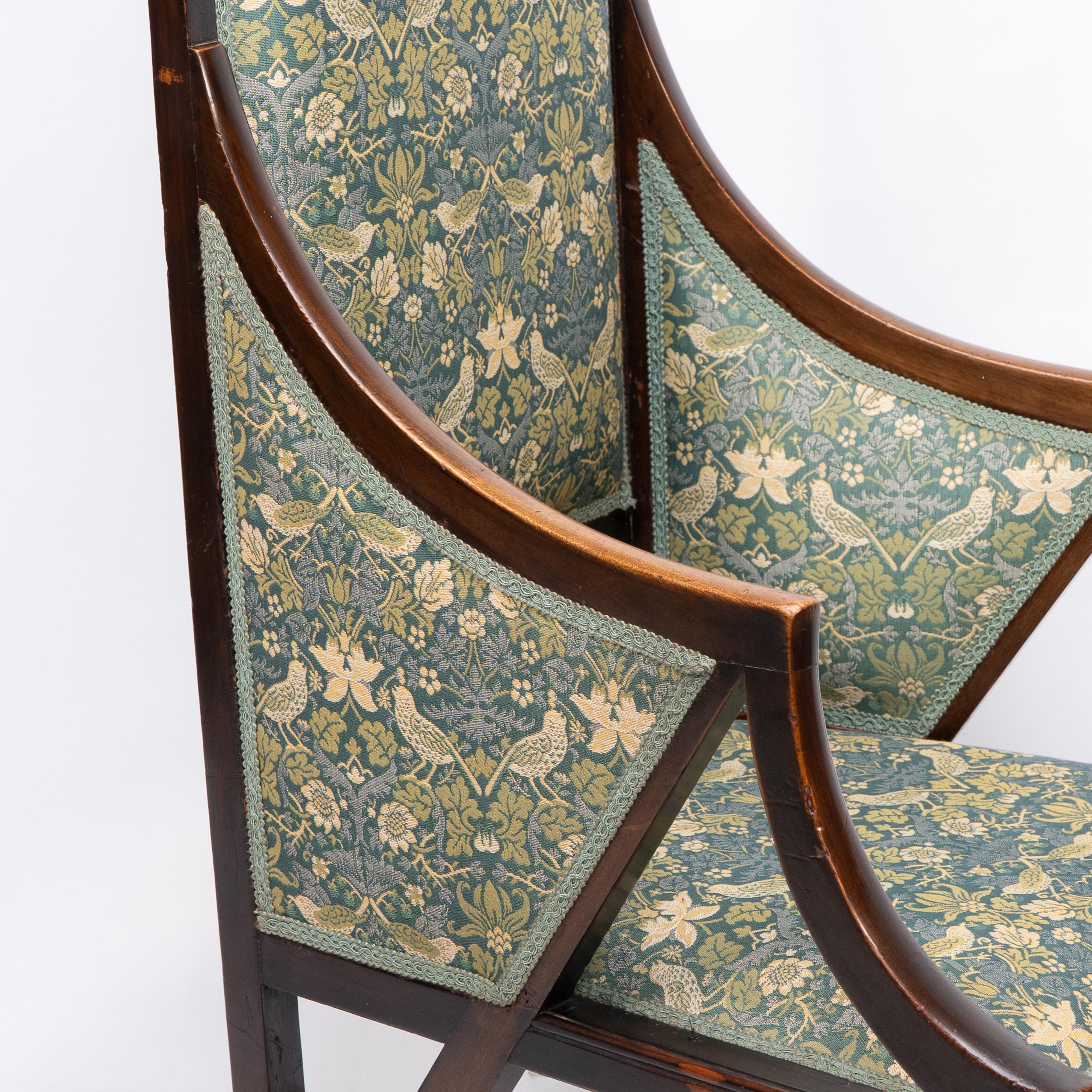 Giacomo Cometti, ein raffinierter Sessel im anglo-japanischen Stil mit kantigem Design (Mahagoni) im Angebot