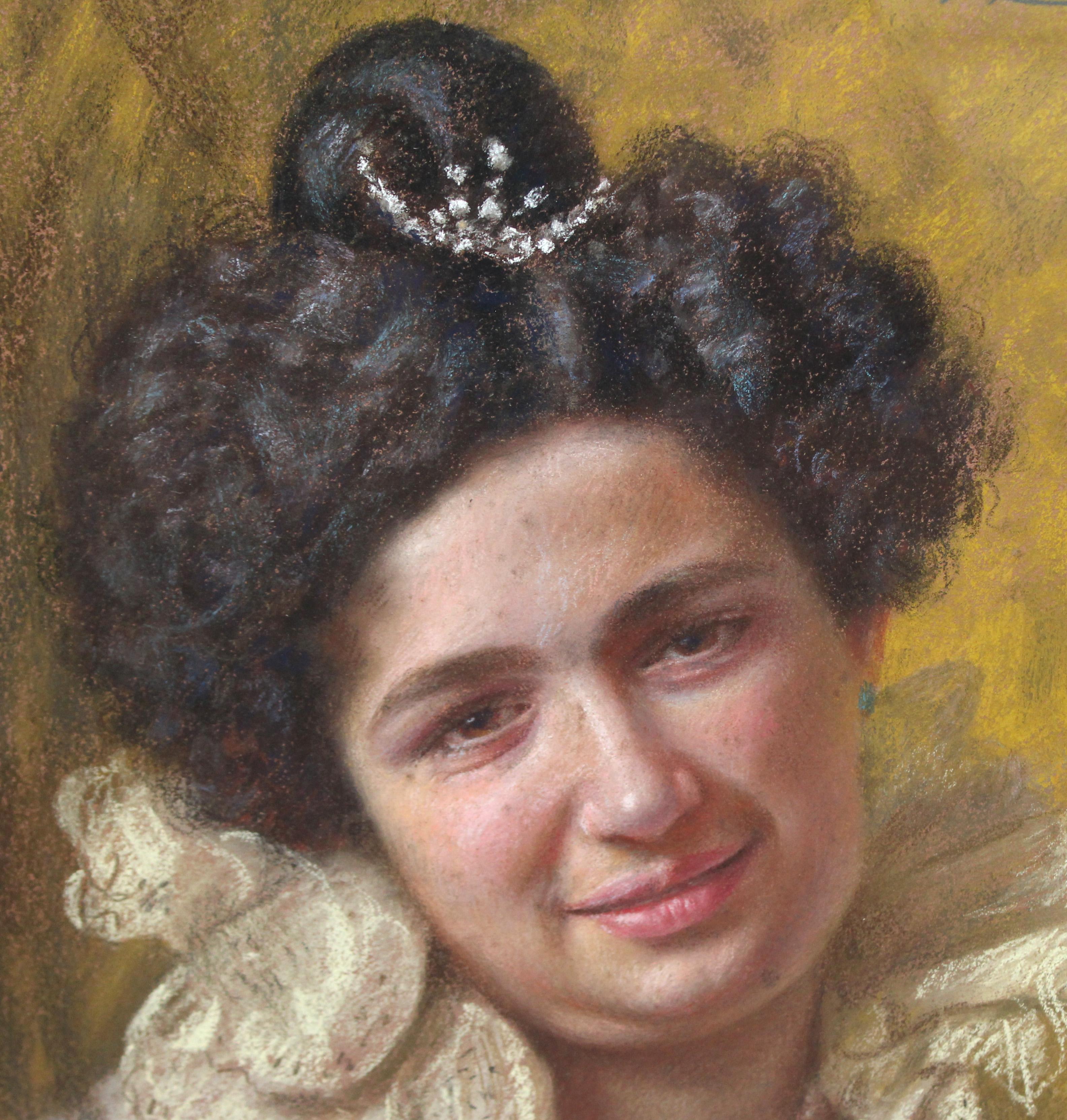Técnica mixta y pastel - Ritratto con tiara e perle in vendita 1