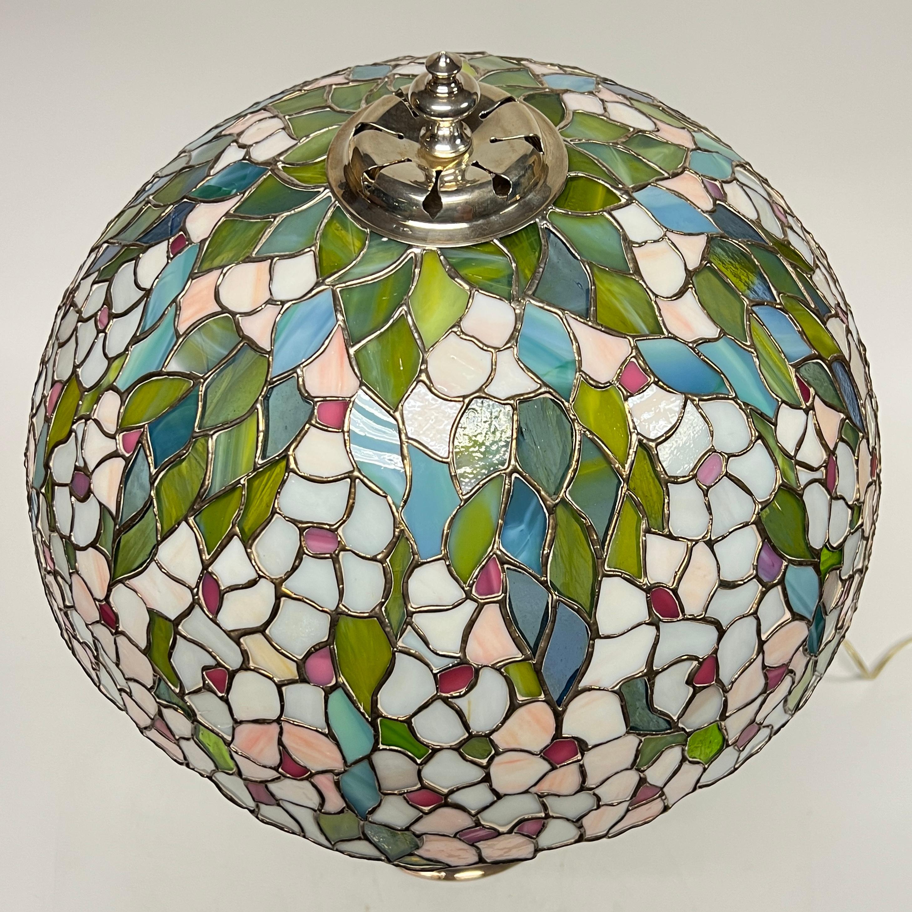 Lampada da tavolo in argento stile Tiffany di Giacomo Vavassori in vendita 2