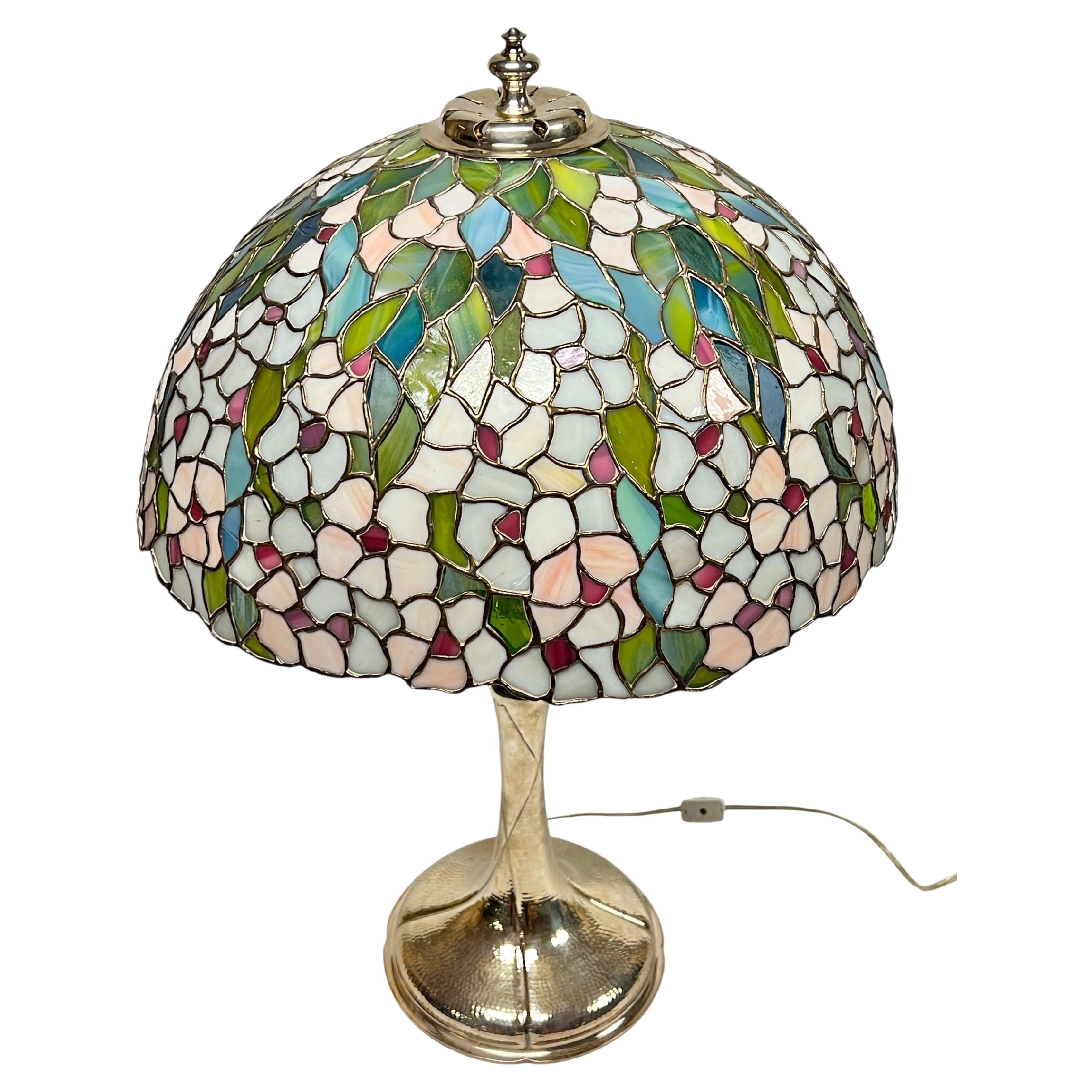 Lampada da tavolo in argento stile Tiffany di Giacomo Vavassori