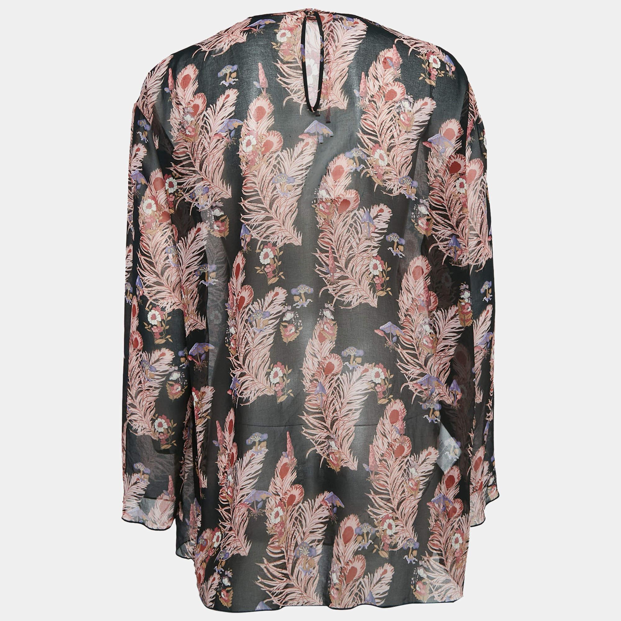 Vervollständigen Sie Ihre Eleganz mit einer schönen Bluse wie dieser. Mit ihrem hübschen Design und der erstklassigen Stoffqualität ist diese Bluse die beste Wahl, um raffiniert und souverän auszusehen.