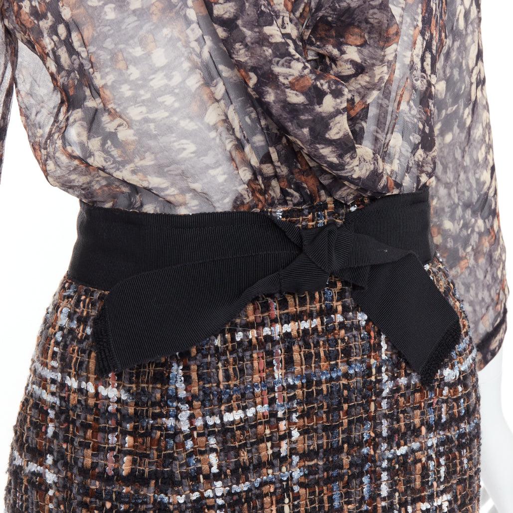 GIAMBATTISTA VALLI Vestido de contraste de tweed de seda pura mezcla de lana marrón 2010 IT40 S
Referencia: NKLL/A00444
Marca: Giambattista Valli
Colección: A10
Material: Seda, Lana, Mezcla
Color: Marrón, Negro
Patrón: Tweed
Cierre: