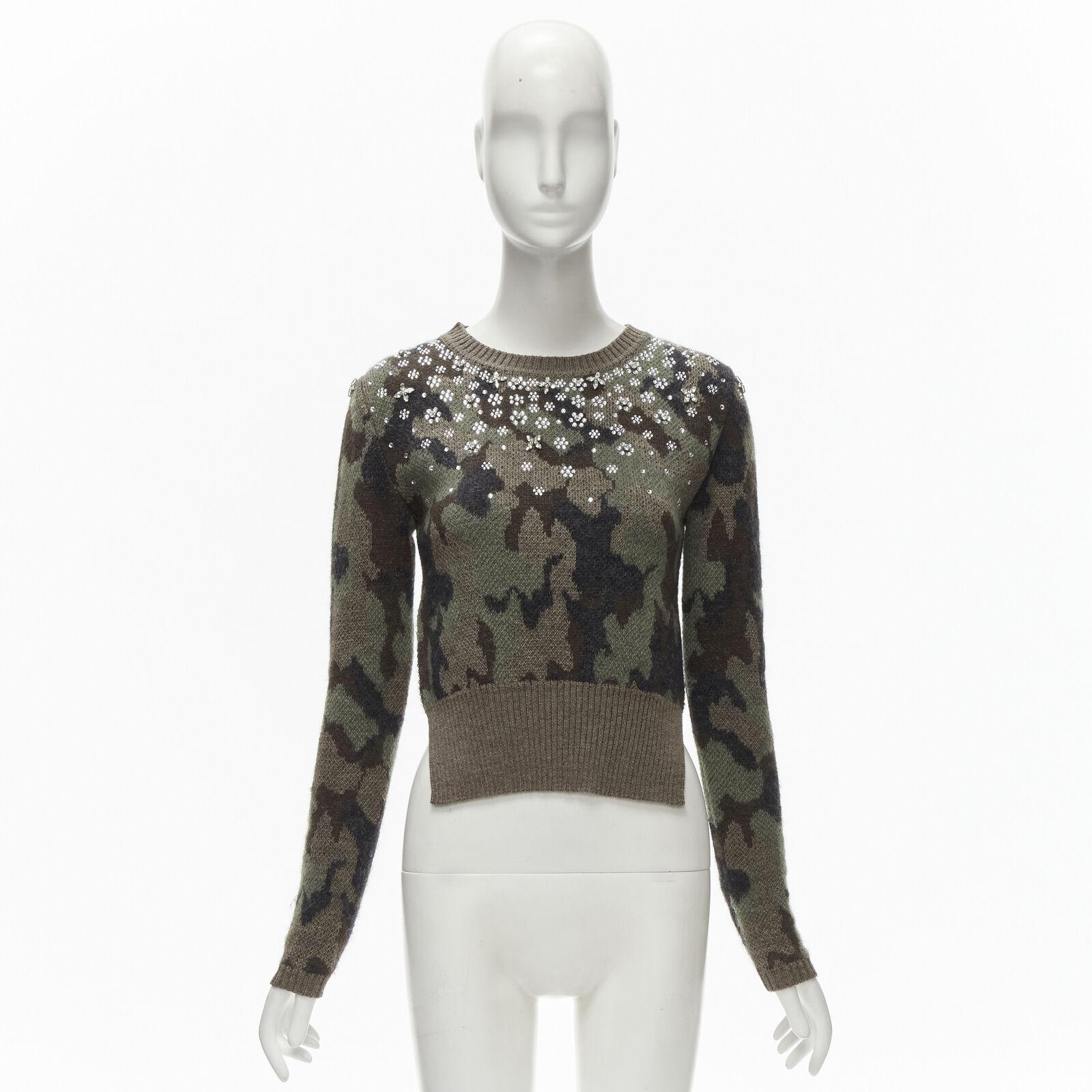 GIAMBATTISTA VALLI 2021 green camo crystal embellished cropped sweater IT38 XS For Sale 4