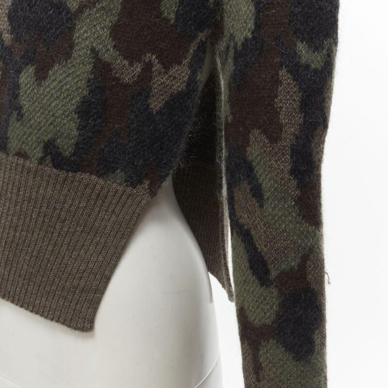 GIAMBATTISTA VALLI 2021 green camo crystal embellished cropped sweater IT38 XS For Sale 2