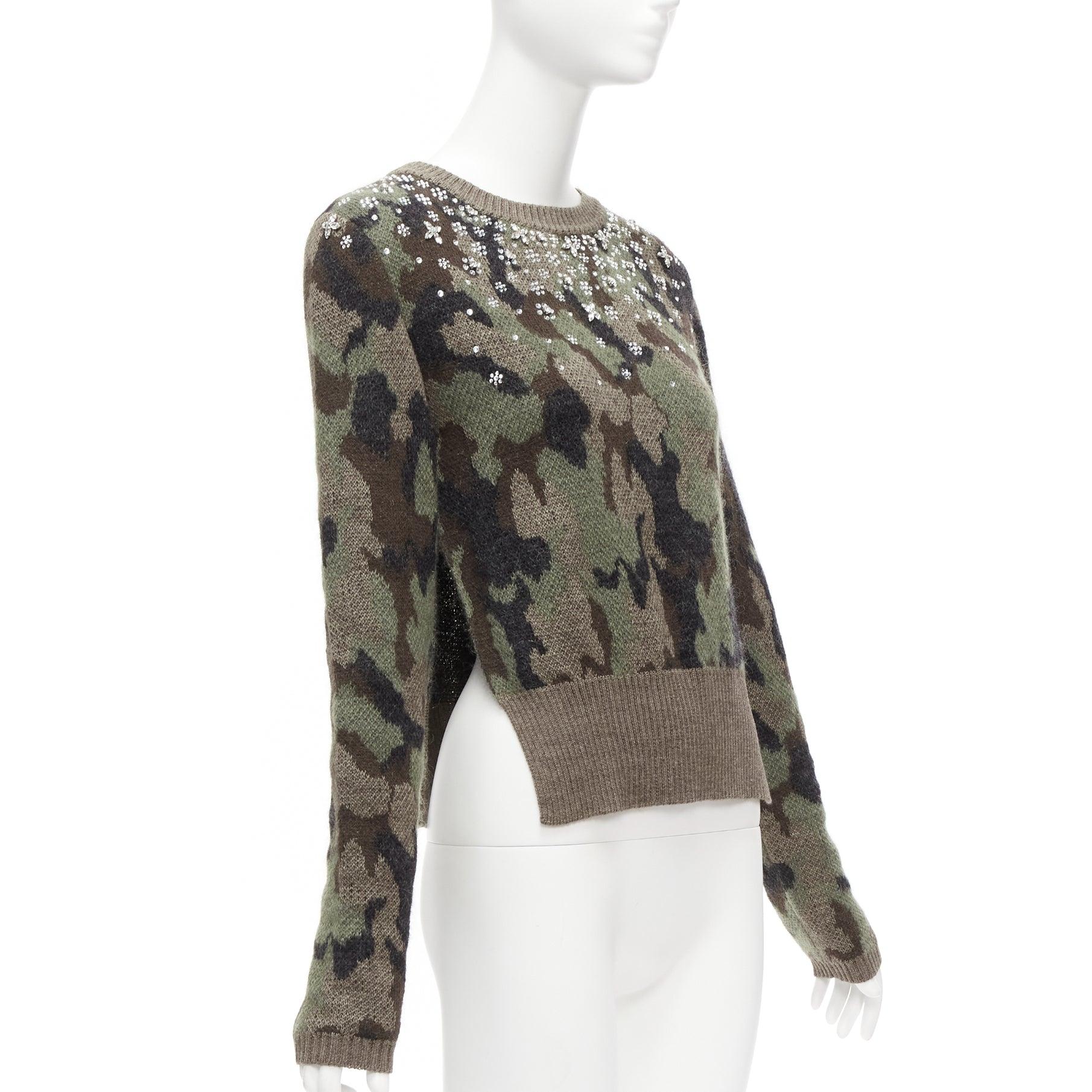 GIAMBATTISTA VALLI 2021 green camouflage mohair crystal jewel sweater IT42 S
Reference: AAWC/A00652
Brand: Giambattista Valli
Collection: 2019
Material: Mohair, Blend
Color: Green
Pattern: Camouflage
Extra Details: Crew neck. Crystal embellishment
