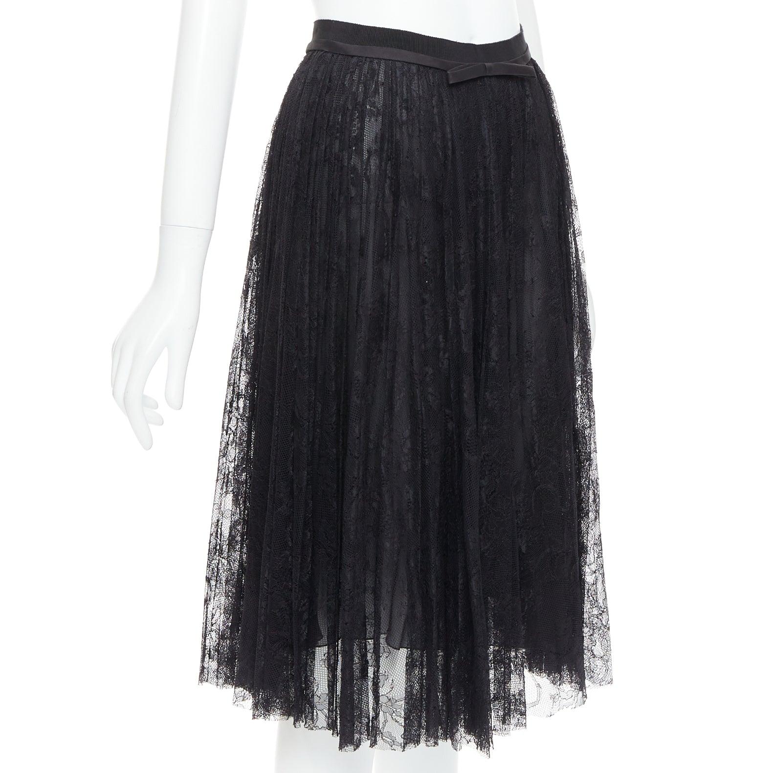 Black GIAMBATTISTA VALLI black lace silk bow trim pleated knee skirt IT38 XXS For Sale
