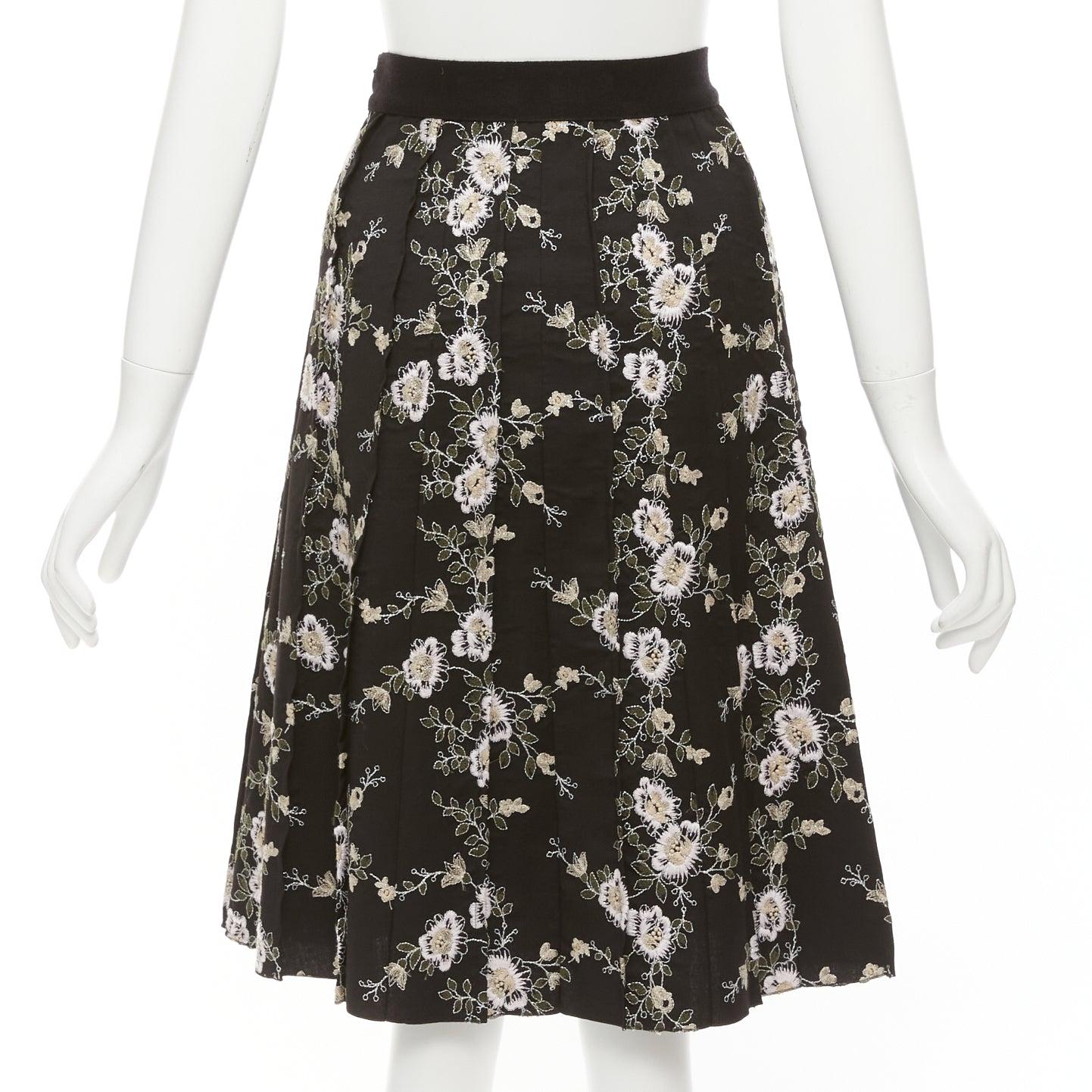 GIAMBATTISTA VALLI black pink floral embroidered 100% wool midi skirt IT38 XS For Sale 1